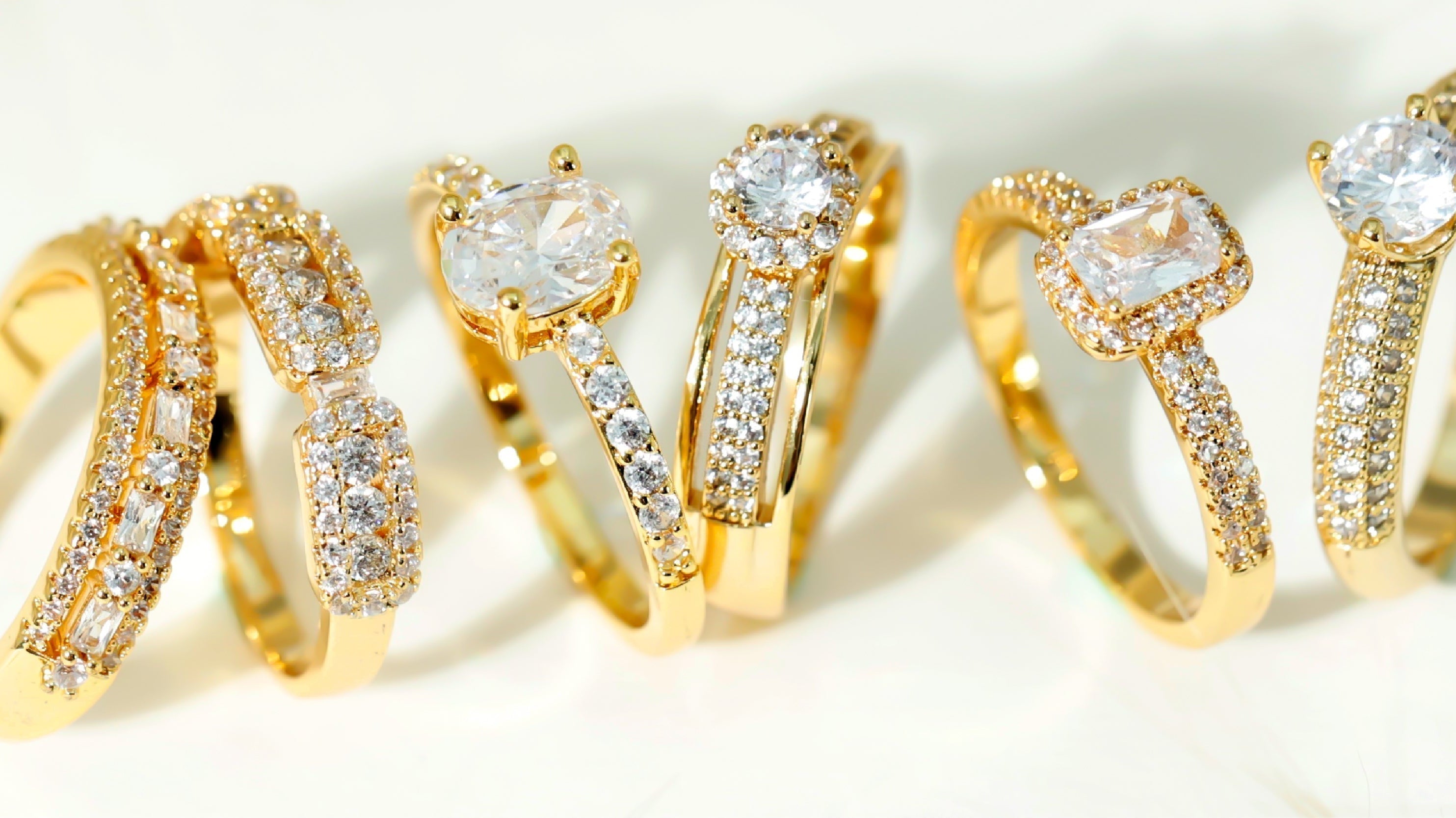 Hottest Jewelry Trends to Follow