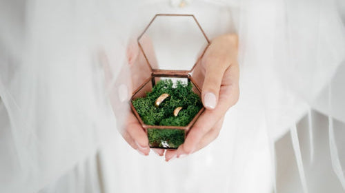 Lab-Grown Emerald Engagement Rings: The Rise of Green in Engagement Jewelry