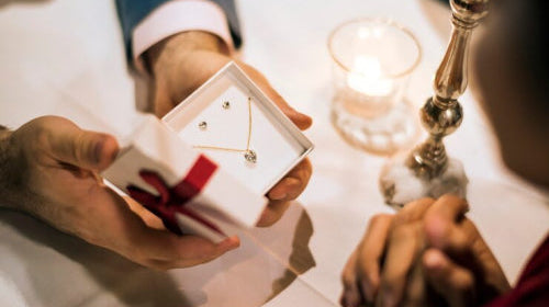 Jewelry Gifting Ideas: The Best Jewelry for Every Budget and Personality