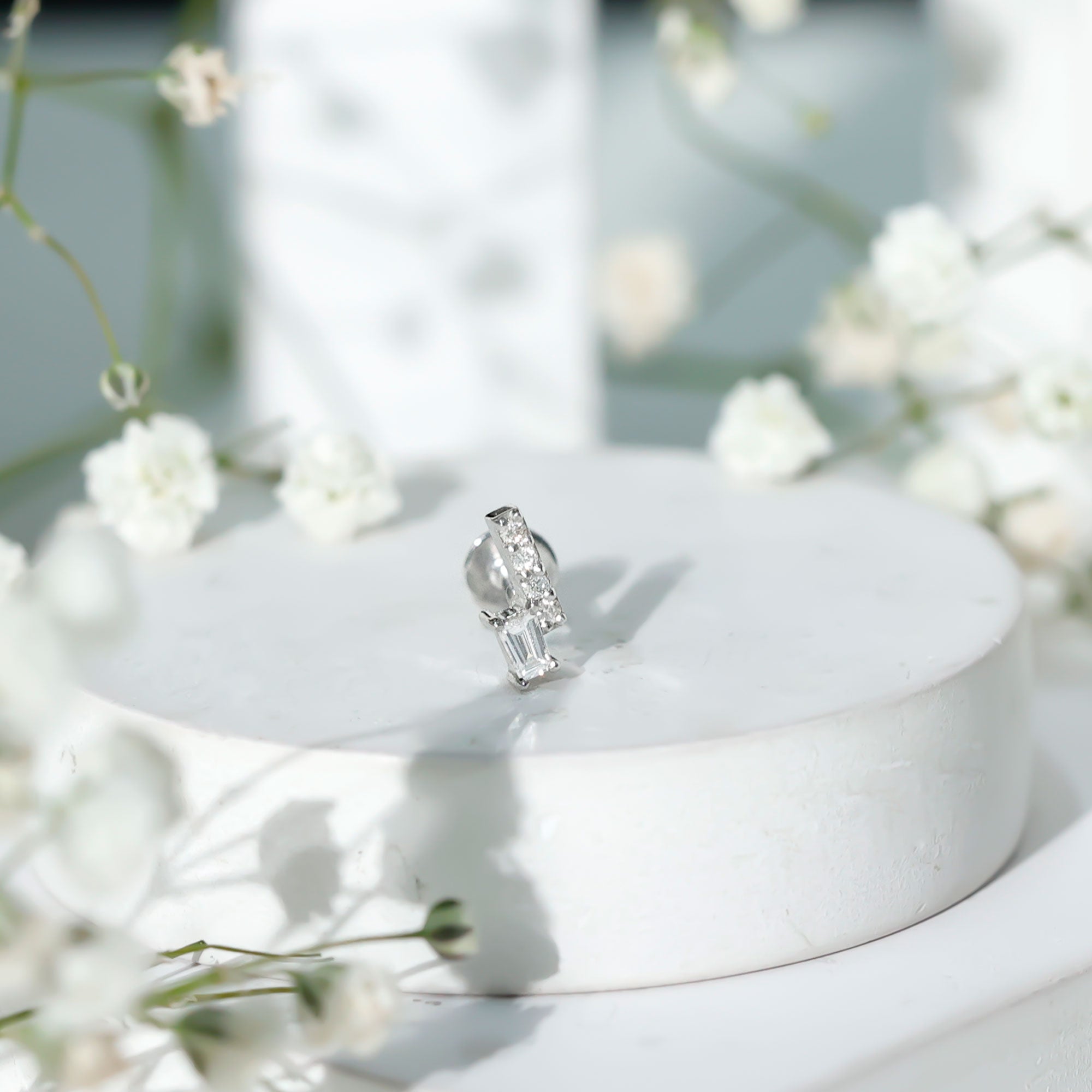 Minimalist Diamond Tragus Piercing Earring Natural - ( HI-SI ) - Rosec Jewels