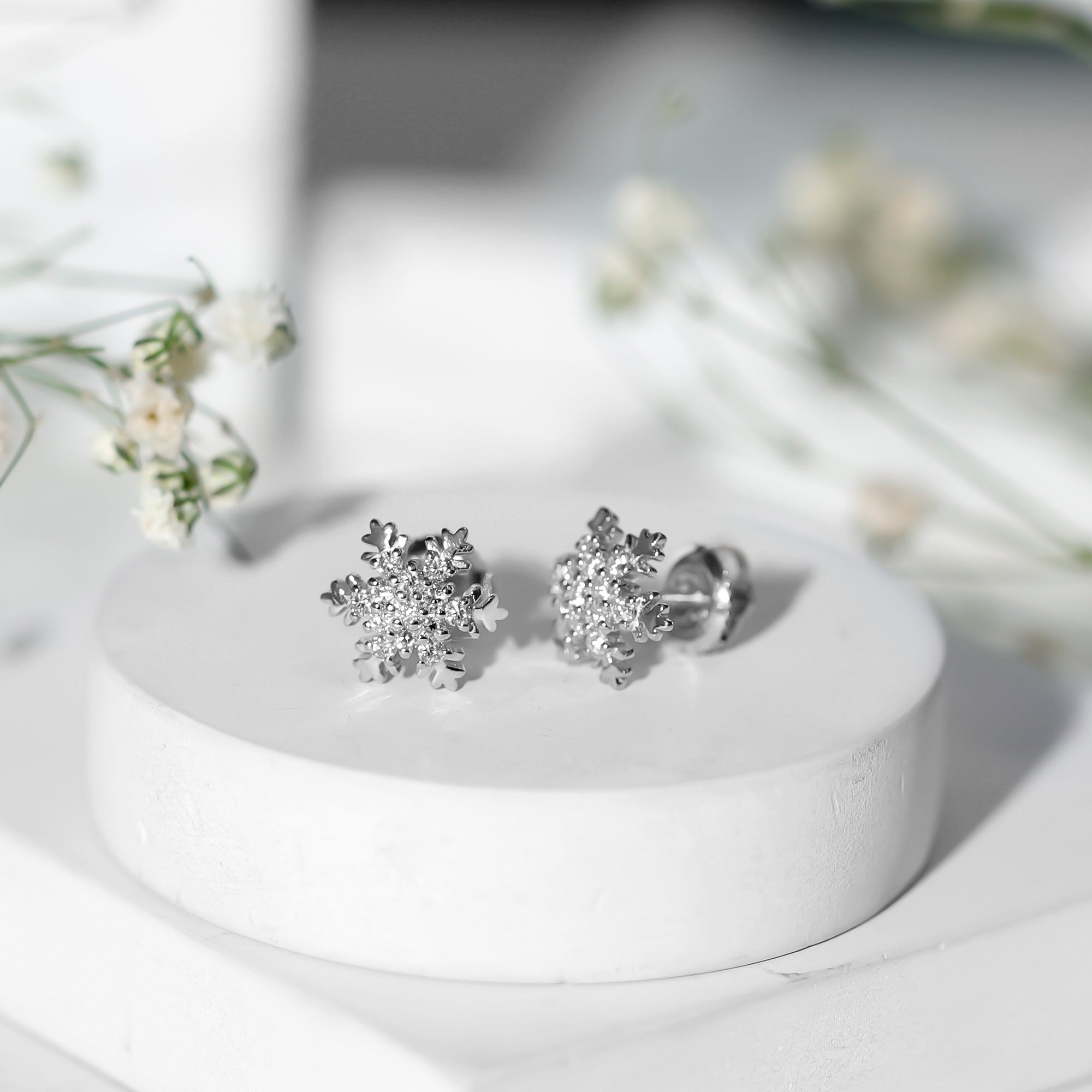 Certified Moissanite Snowflake Stud Earrings D-VS1 - Rosec Jewels