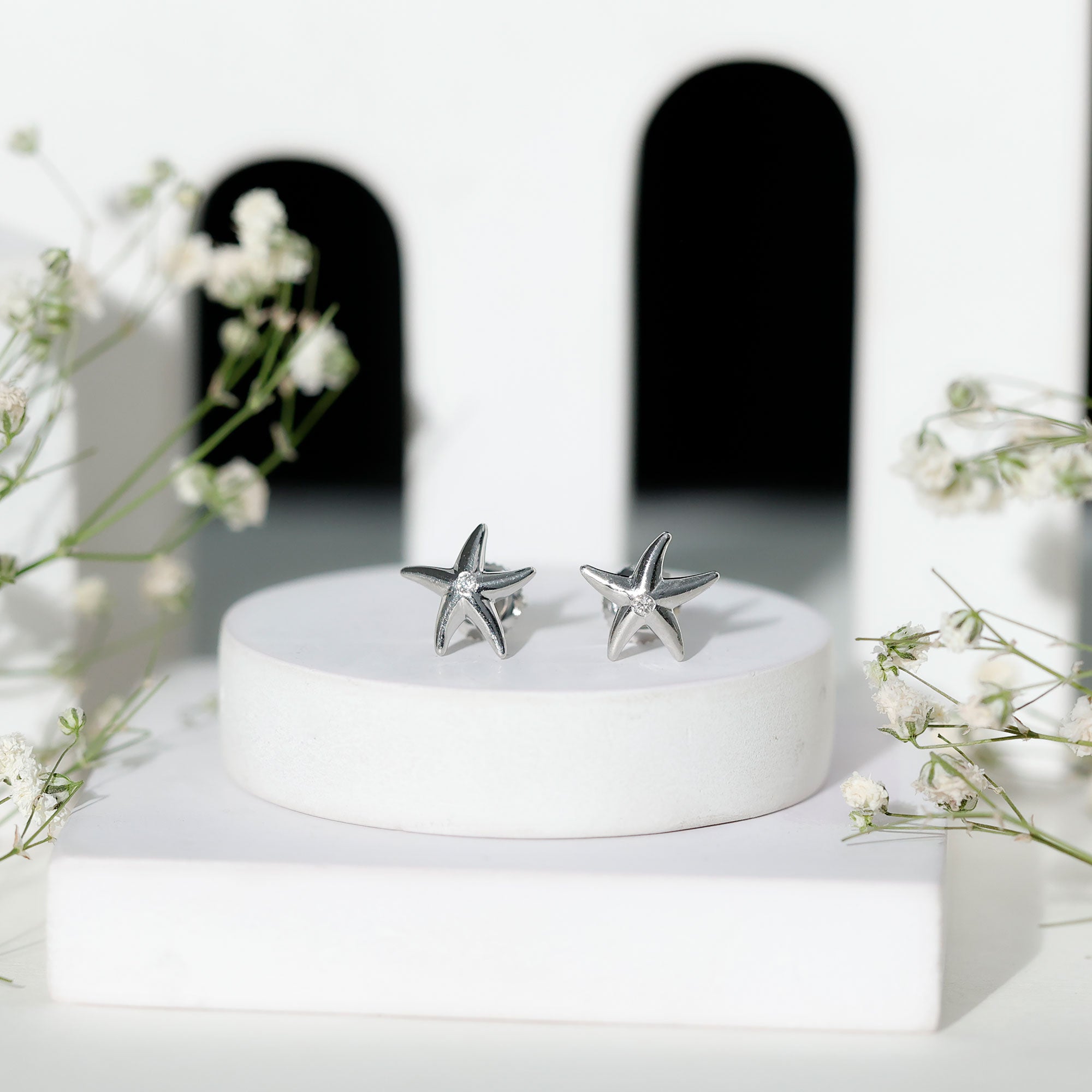 Bezel Set Round Moissanite Starfish Stud Earrings D-VS1 - Rosec Jewels