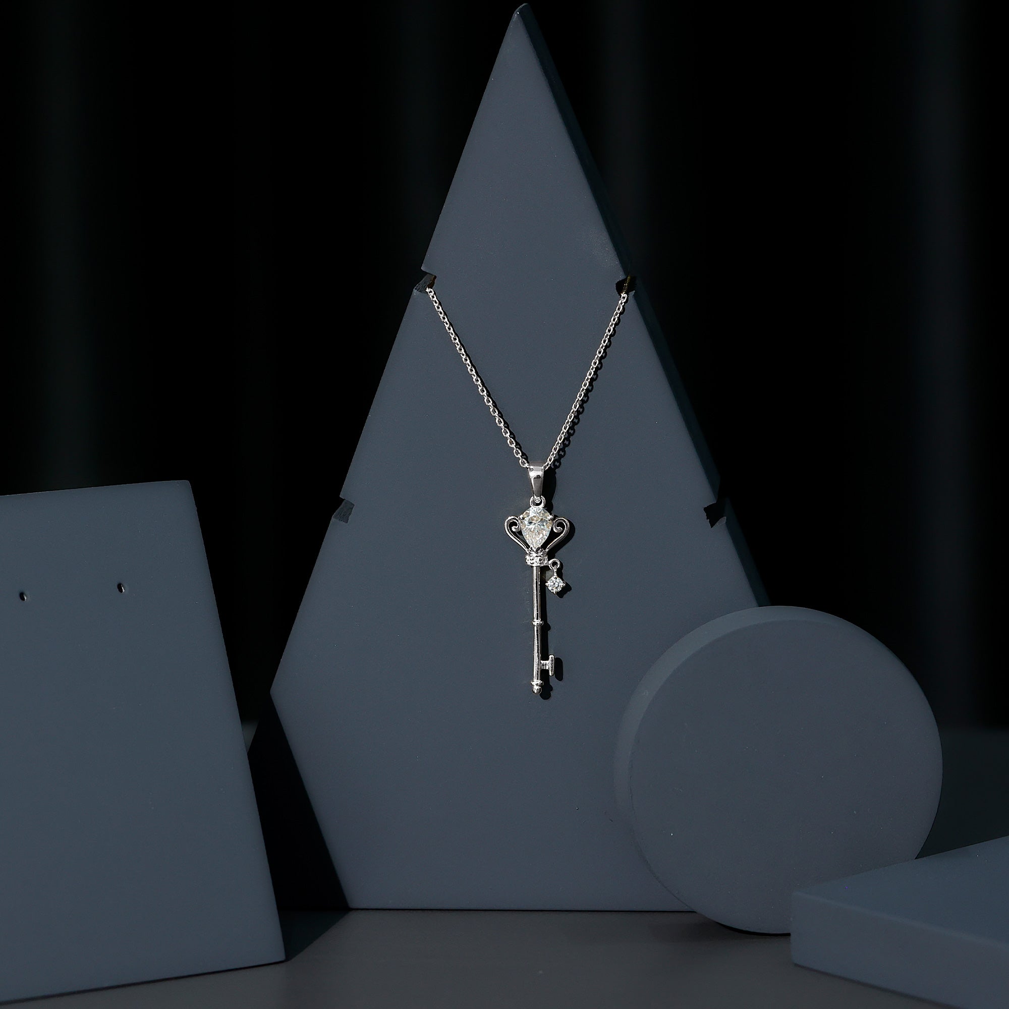 Vintage Moissanite Key Pendant for Women D-VS1 - Rosec Jewels