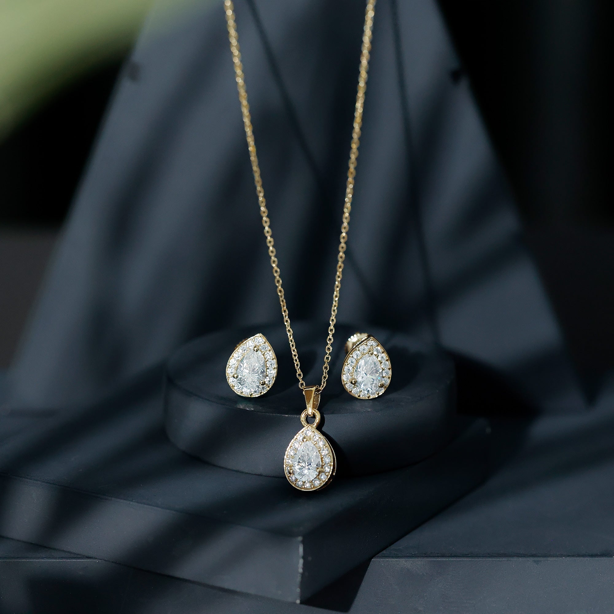 Certified Moissanite Teardrop Jewelry Set D-VS1 - Rosec Jewels
