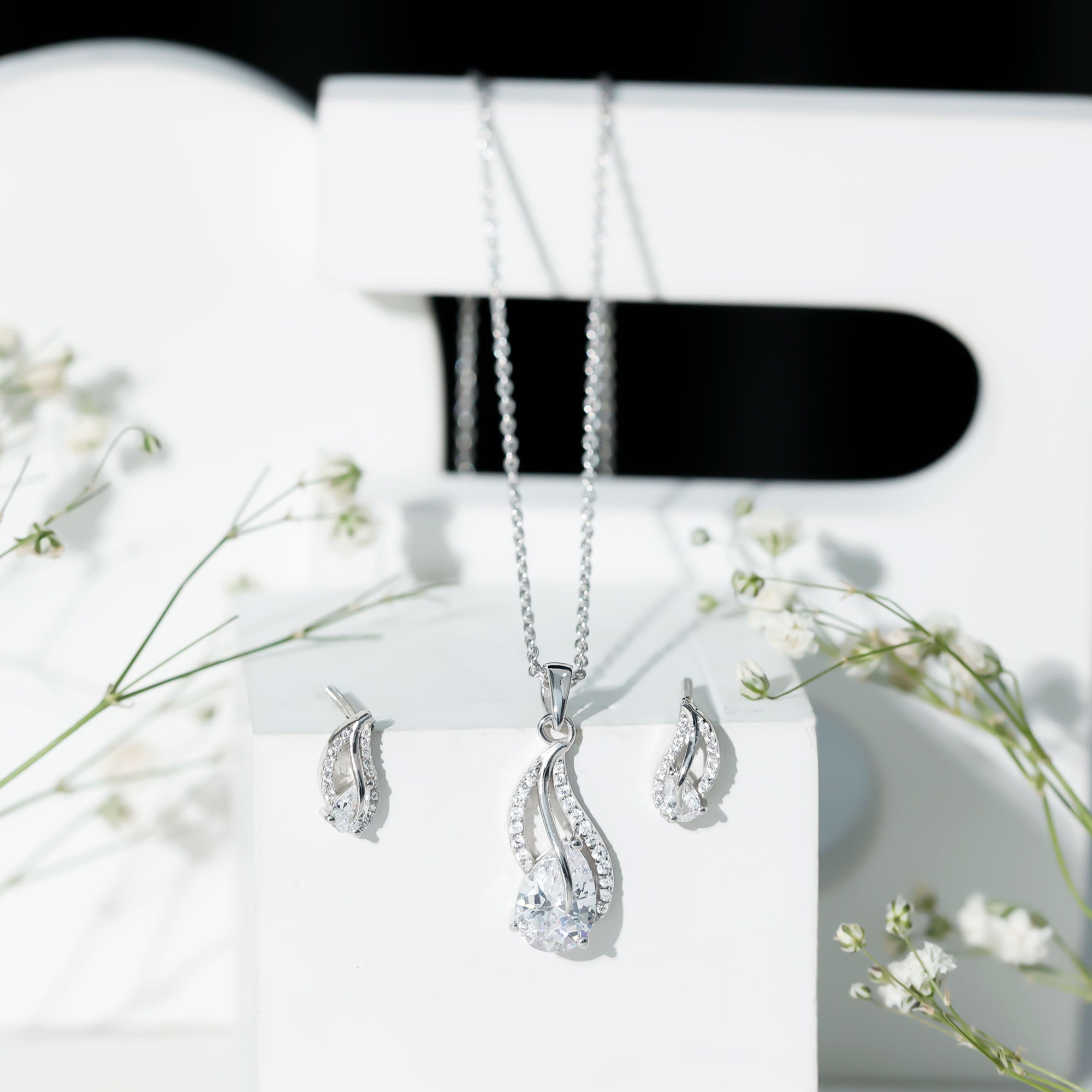 3 Carat Pear Cubic Zirconia Bridal Necklace and Earrings Set in Silver AAAAA 92.5 Sterling Silver - Rosec Jewels
