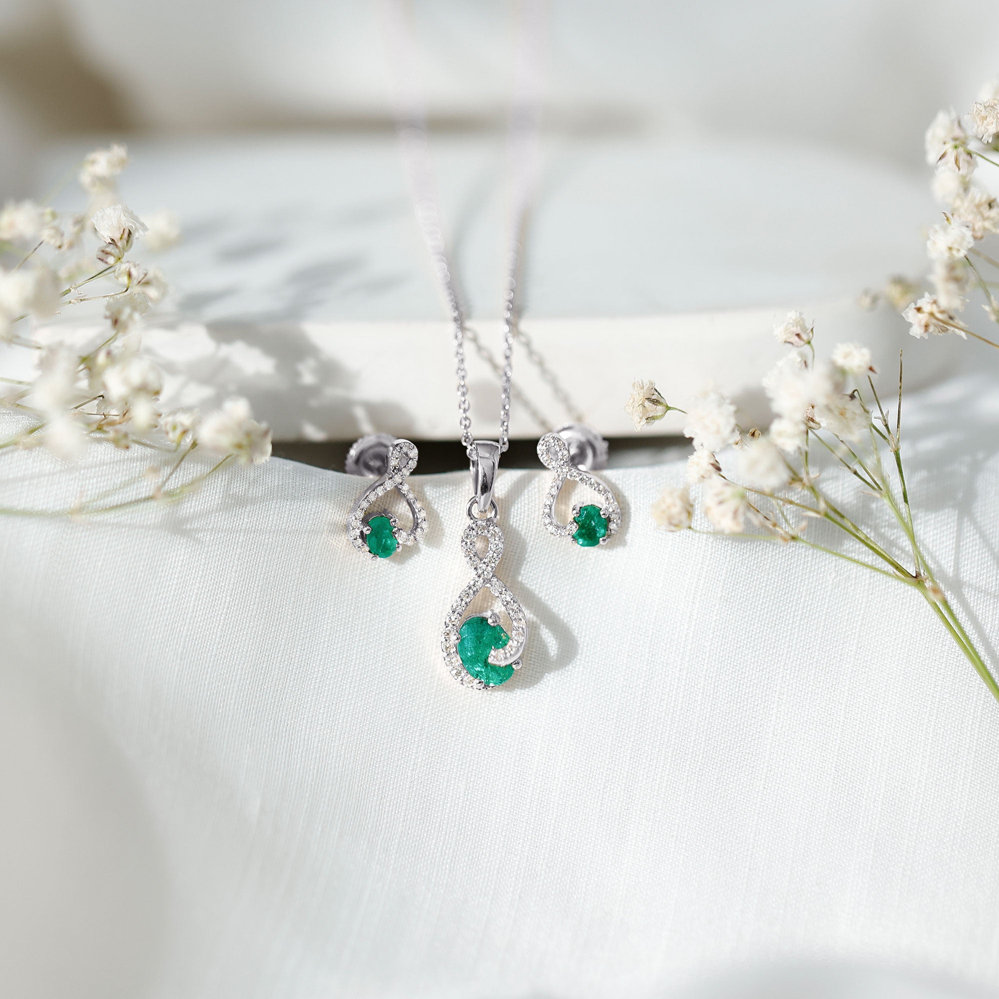 Natural Emerald and Diamond Wedding Jewelry Set AAA - Rosec Jewels