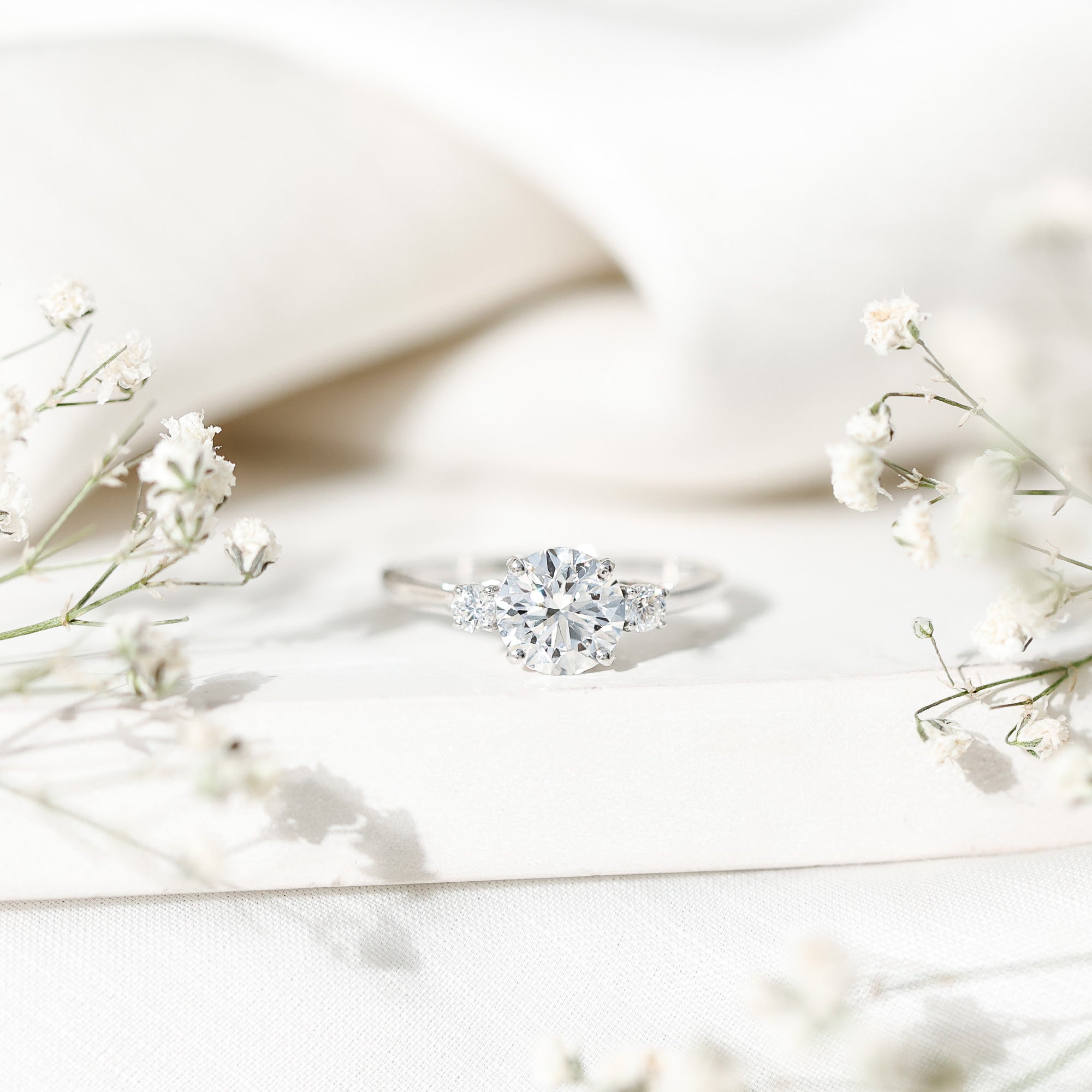 IGI Certified Round Cut Lab Grown Diamond 2 Carat Engagement Ring Lab - ( E-VS1 ) - Rosec Jewels