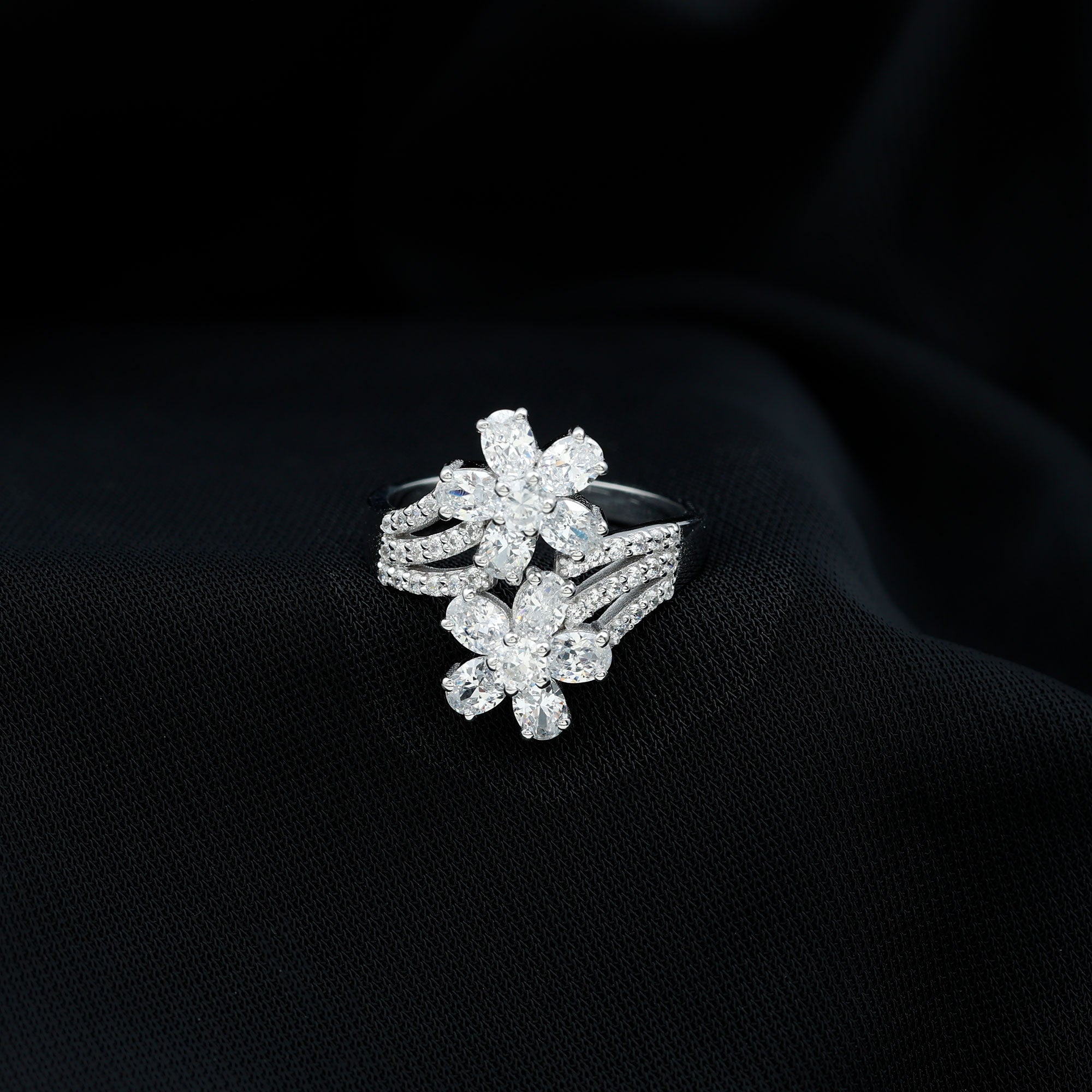 Certified Lab Grown Diamond Flower Engagement Ring For Women Lab - ( EF-VS ) - Rosec Jewels