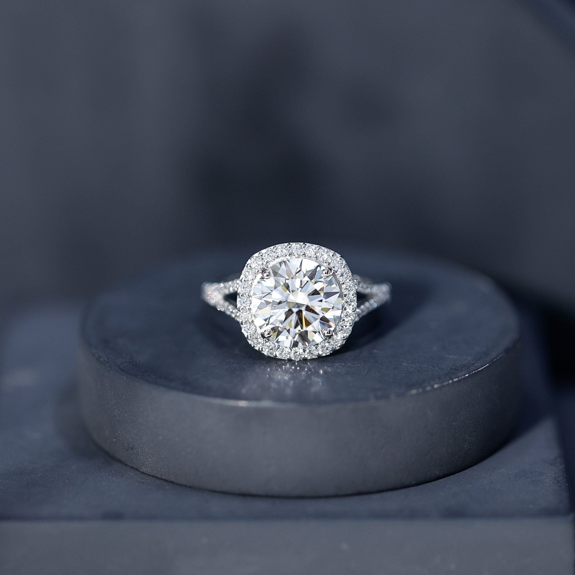 IGI Certified Lab Grown Diamond Statement Engagement Ring with Split Shank Lab - ( E-VS1 ) - Rosec Jewels
