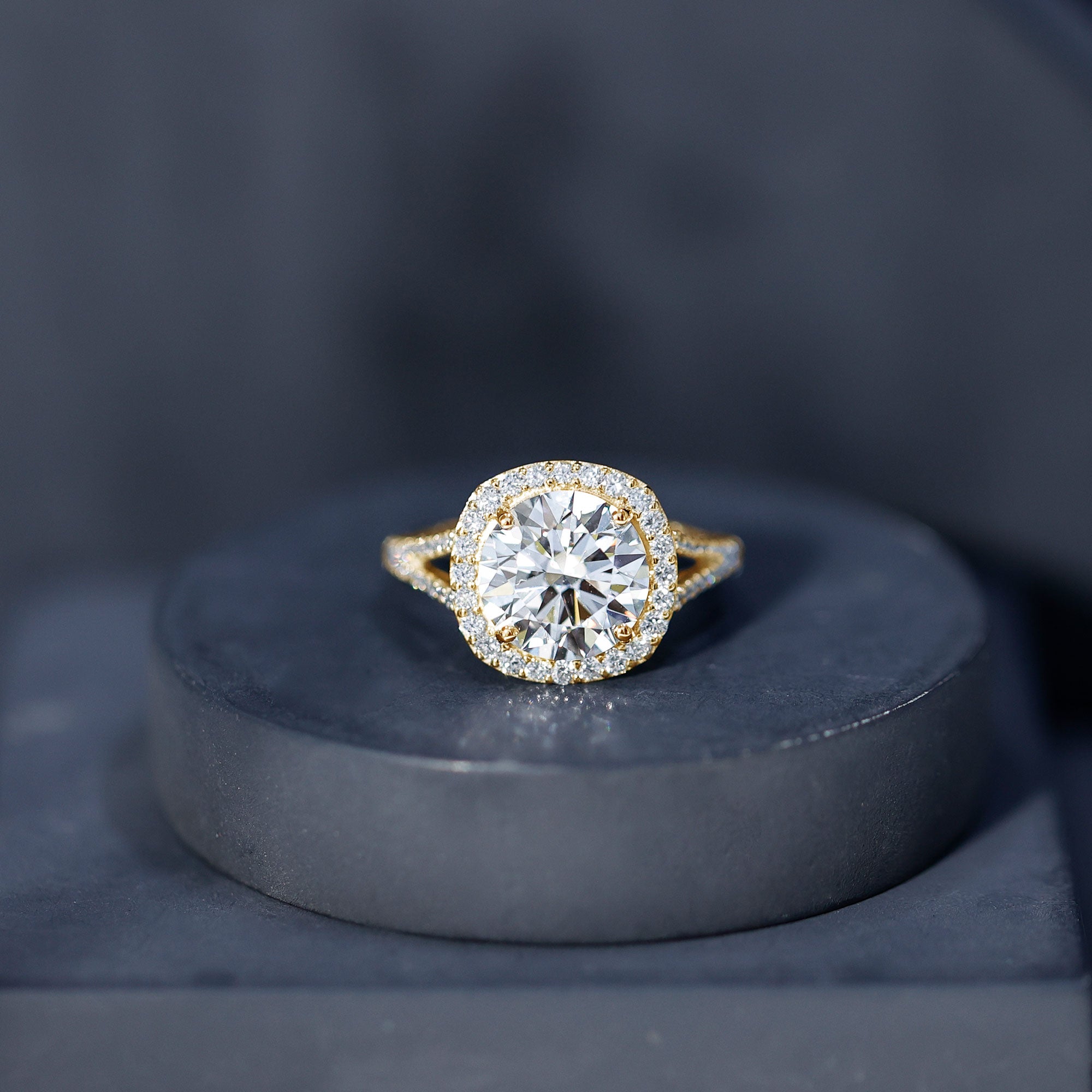 IGI Certified Lab Grown Diamond Statement Engagement Ring with Split Shank Lab - ( E-VS1 ) - Rosec Jewels