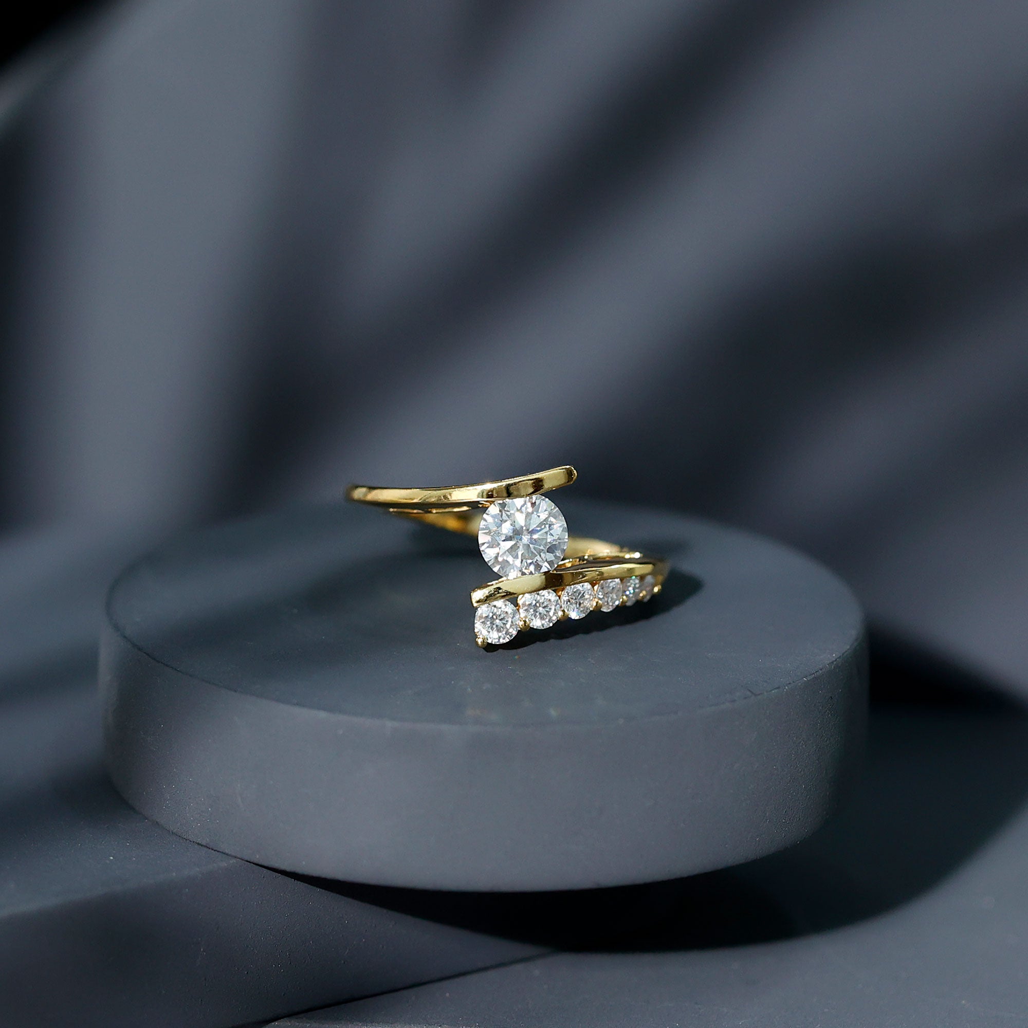 6 MM Certified Round Moissanite Bypass Engagement Ring D-VS1 - Rosec Jewels