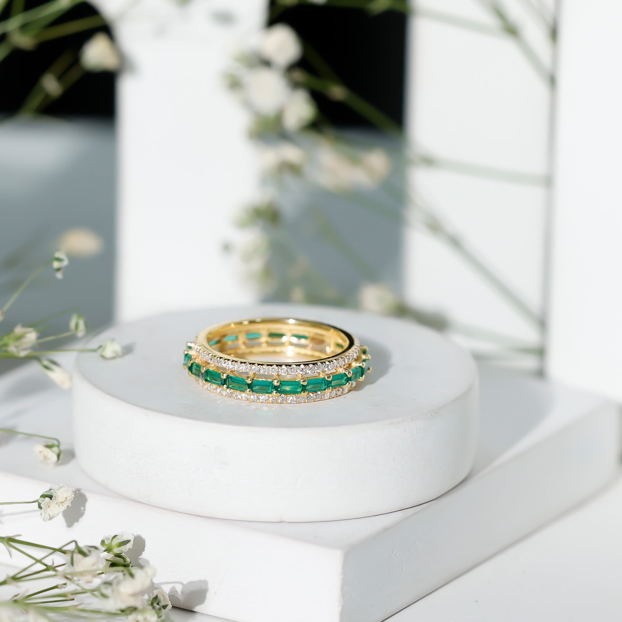 Baguette Cut Lab Grown Emerald and Moissanite Wedding Band AAAA - Rosec Jewels
