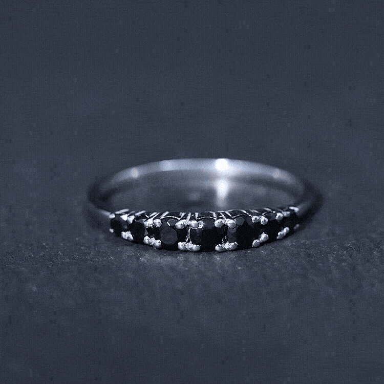 Round Cut Graduated Black Onyx Half Eternity Ring AAA - Rosec Jewels