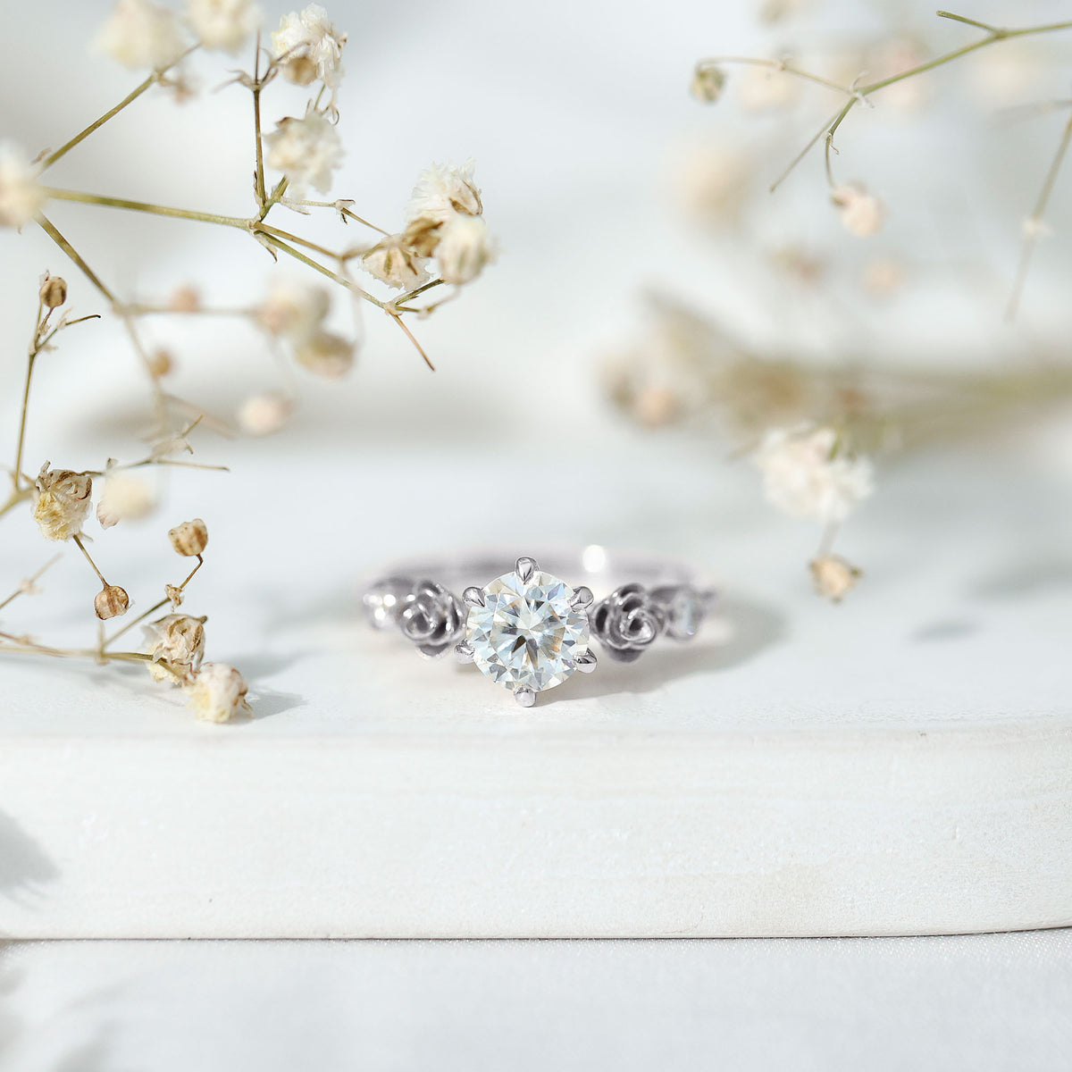 Brilliant Cut Moissanite Rose Engagement Ring For Women D-VS1 - Rosec Jewels