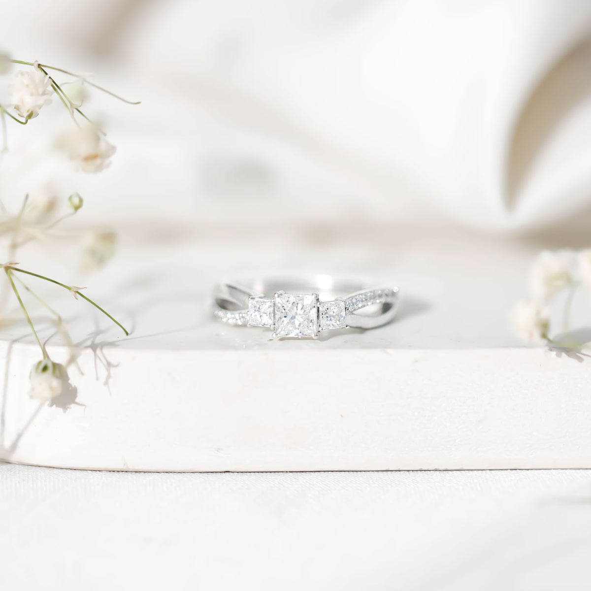 Lab Grown Diamond Three Stone Promise Ring With Split Shank Lab - ( EF-VS ) - Rosec Jewels