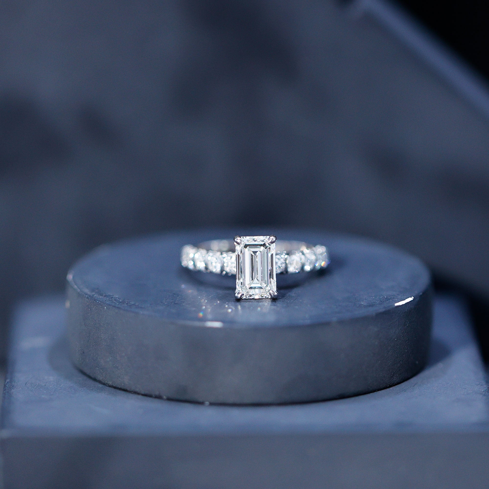 IGI Certified Lab Grown Diamond 2 Carat Emerald Cut Engagement Ring Lab - ( E-VS1 ) - Rosec Jewels