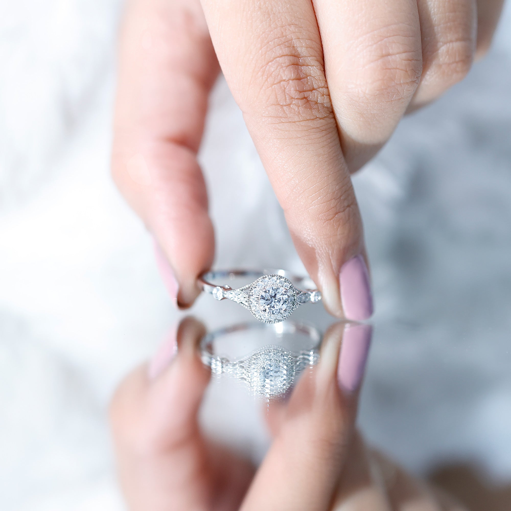 Round Cut Moissanite Antique Engagement Ring D-VS1 - Rosec Jewels