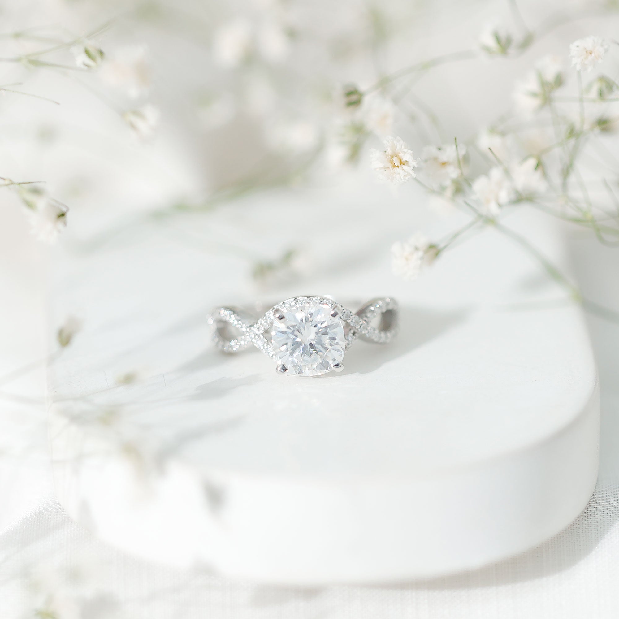 3 CT Cushion Cut Moissanite Solitaire Ring With Crossover Shank D-VS1 - Rosec Jewels