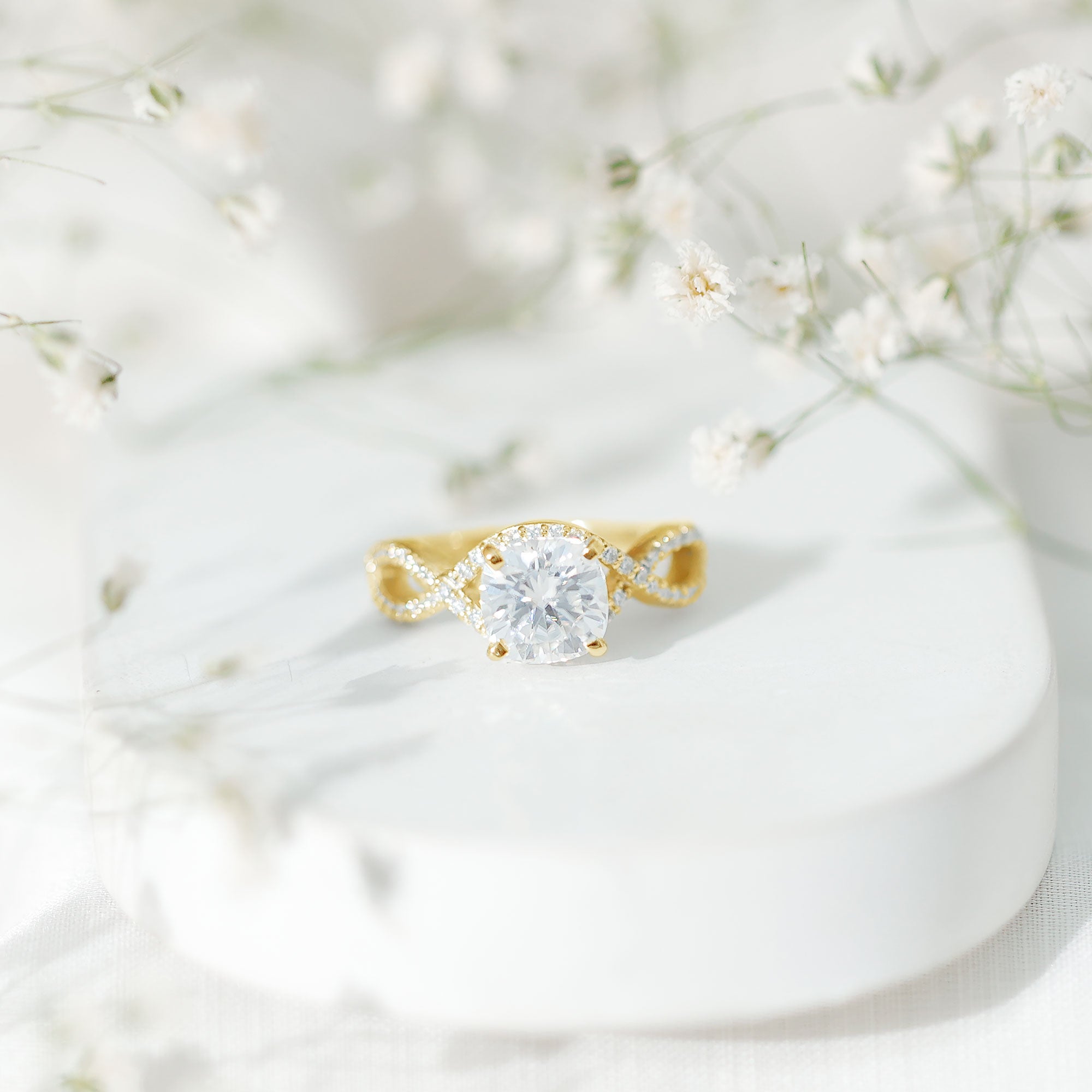 3 CT Cushion Cut Moissanite Solitaire Ring With Crossover Shank D-VS1 - Rosec Jewels