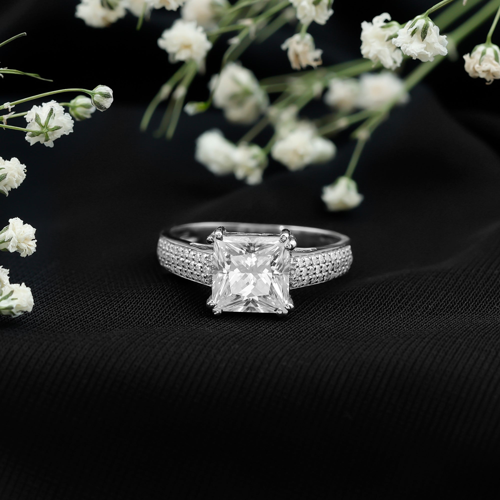 Princess Cut Moissanite Engagement Ring With Certificate D-VS1 - Rosec Jewels