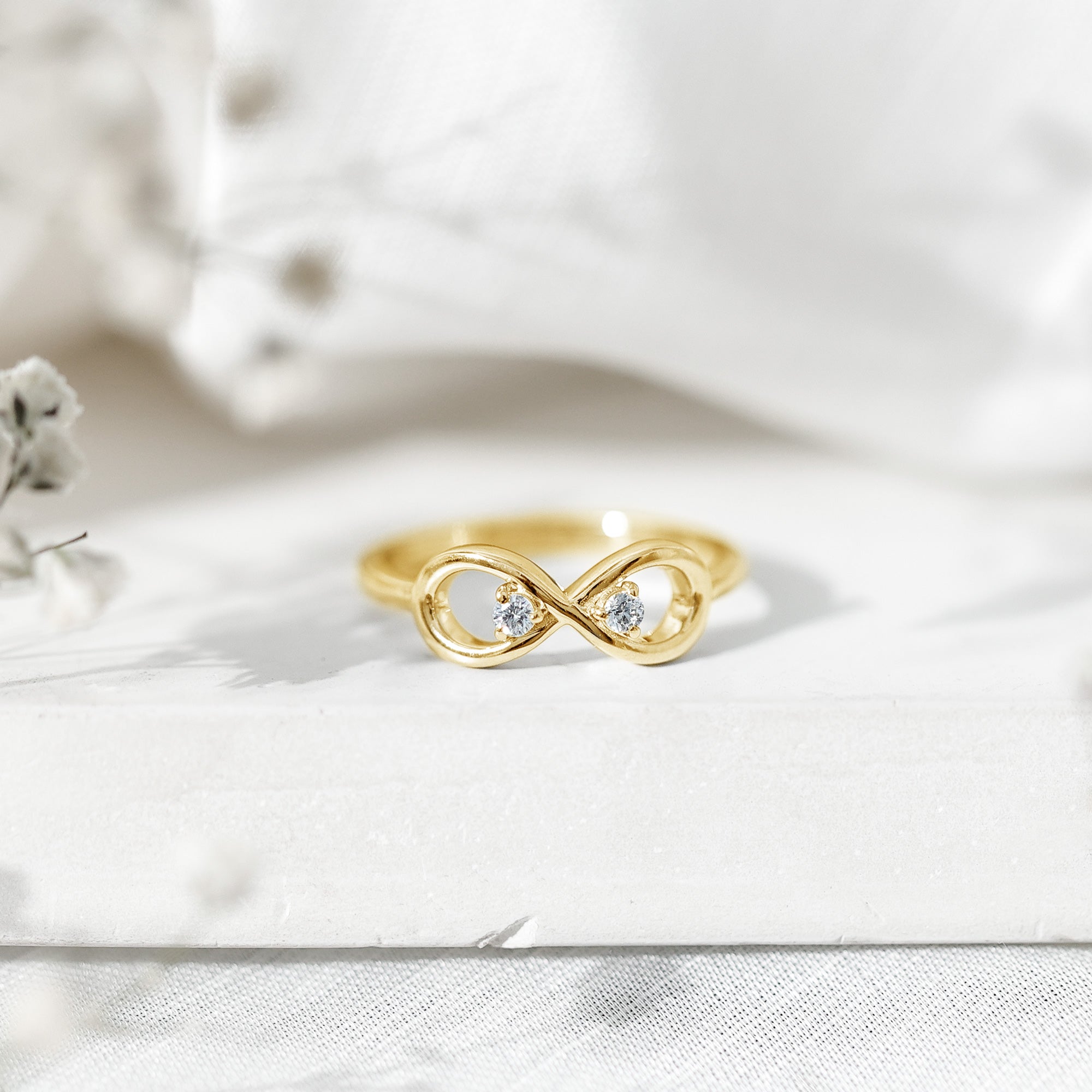 Minimalist Moissanite Infinity Promise Ring D-VS1 - Rosec Jewels