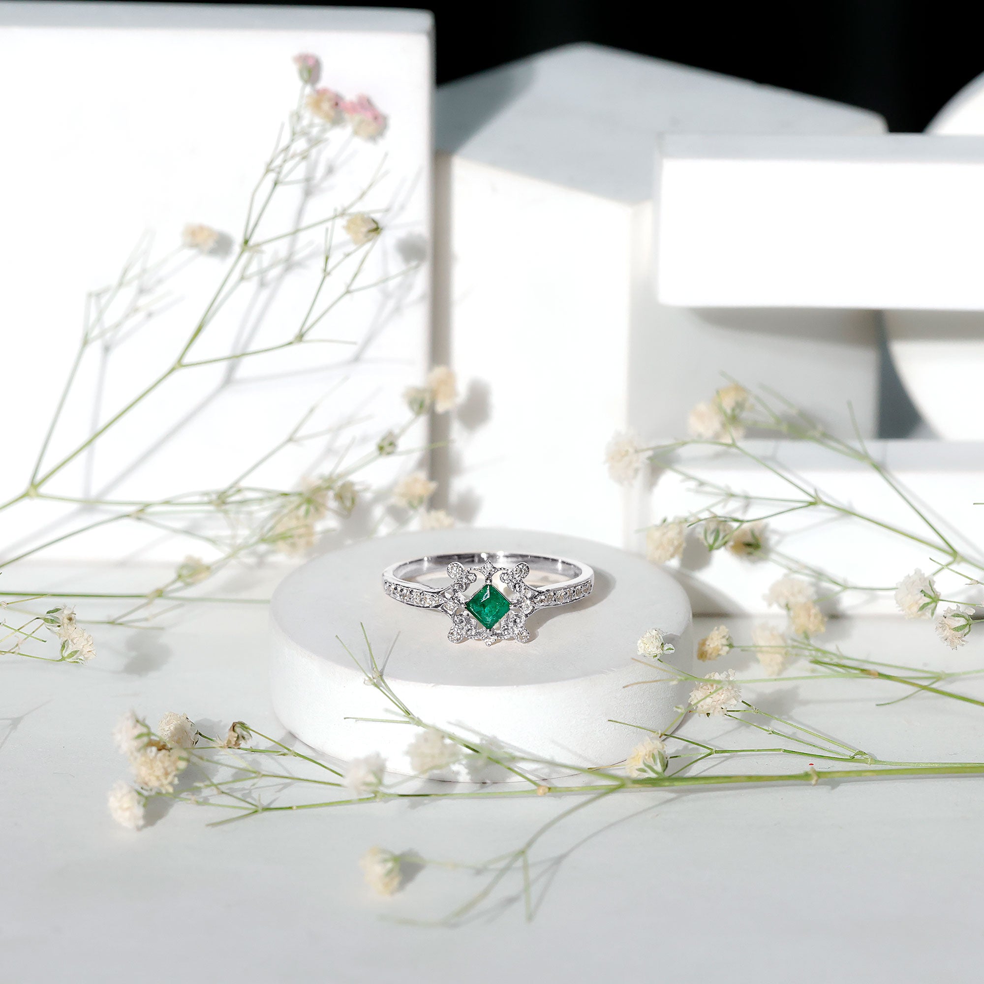 Antique Looking Emerald and Diamond Engagement Ring for Women AAA - Rosec Jewels