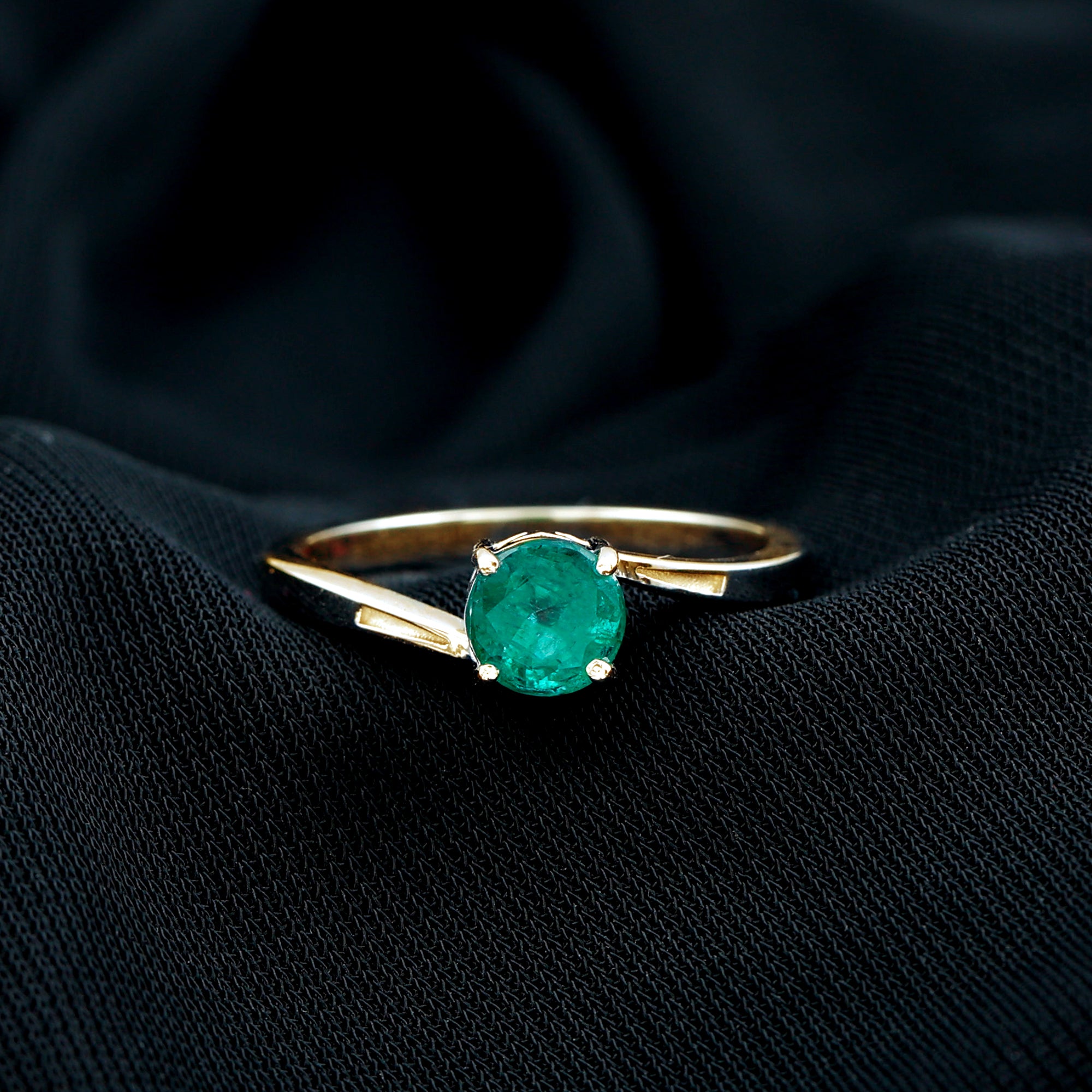 Round Emerald Solitaire Engagement Ring in Bypass Shank AAA - Rosec Jewels