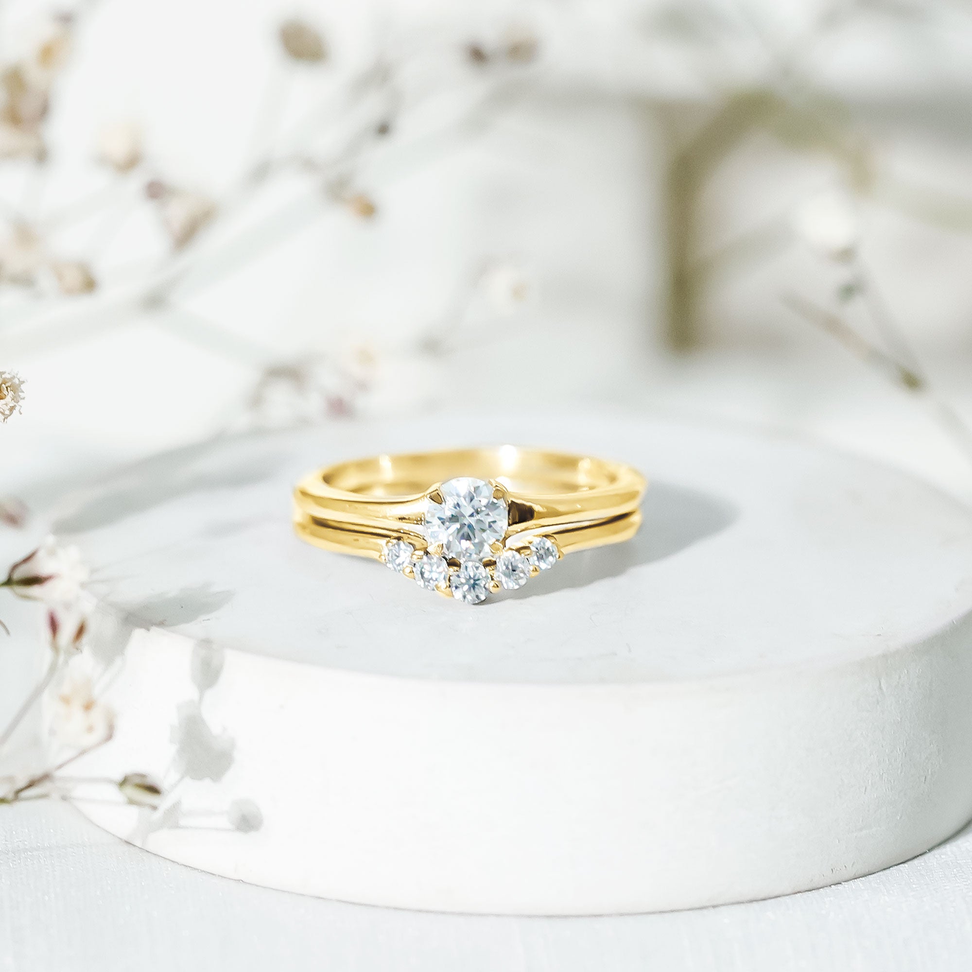 Round Cut Moissanite Engagement Ring with Wedding Band D-VS1 - Rosec Jewels