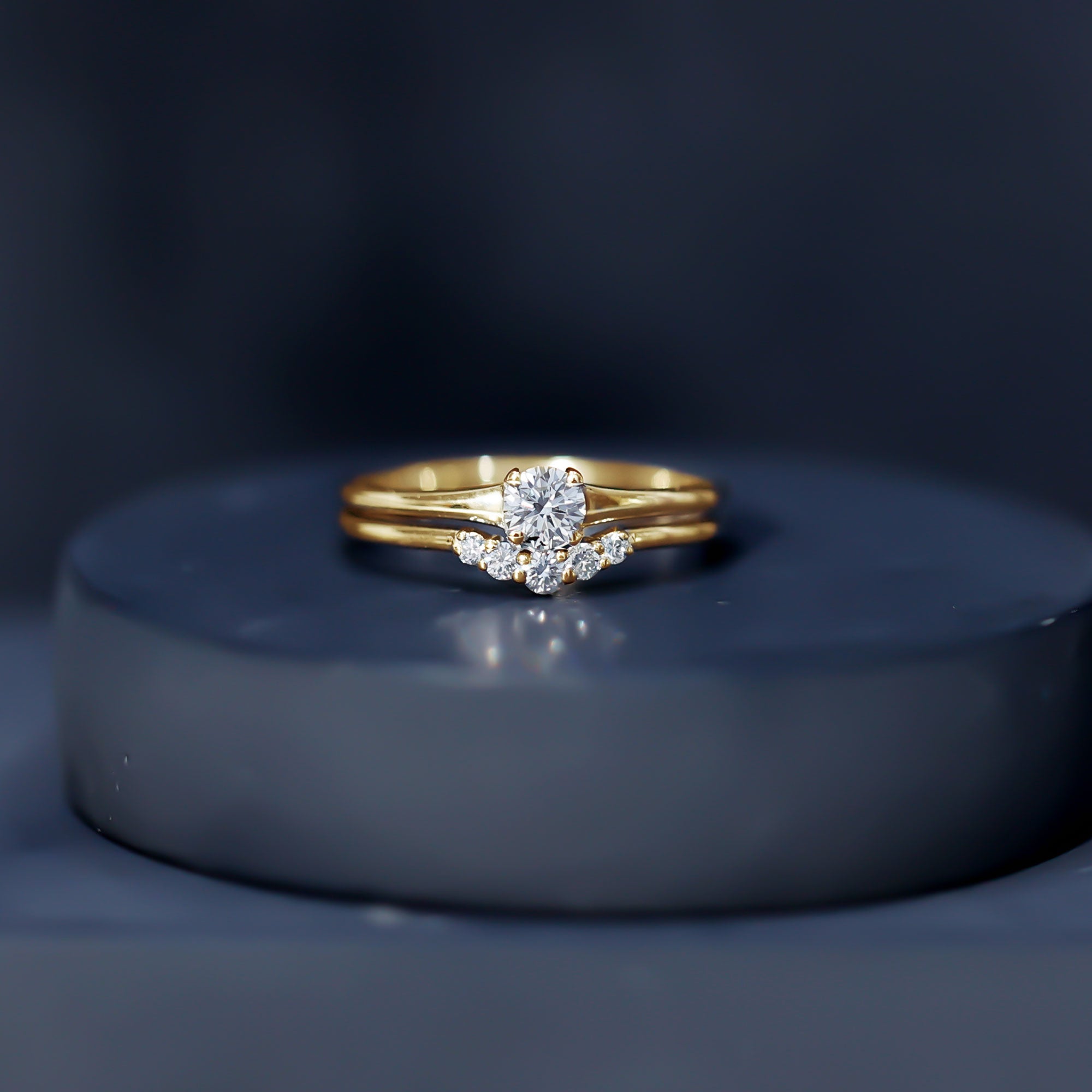 Round Cut Moissanite Engagement Ring with Wedding Band D-VS1 - Rosec Jewels