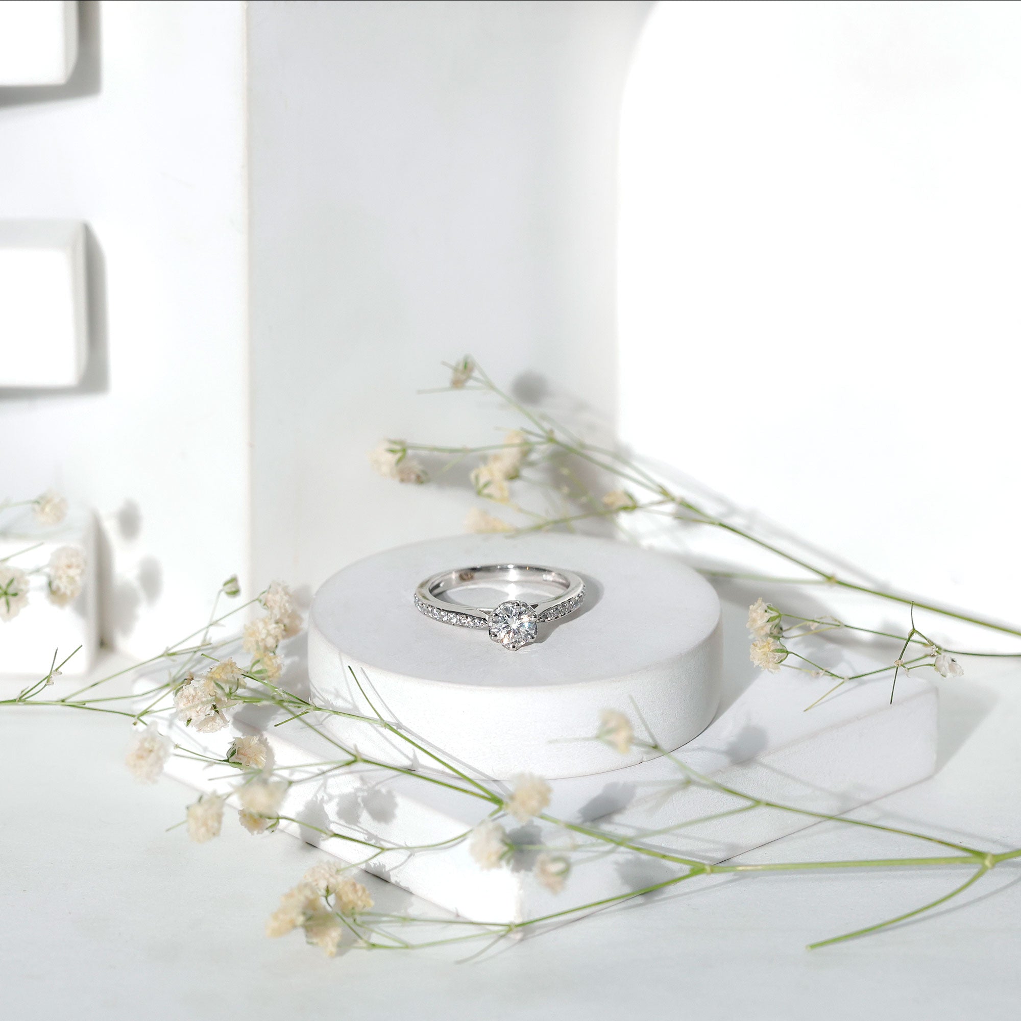 Rosec Jewels-Lotus Basket Set Moissanite Solitaire Engagement Ring for Women