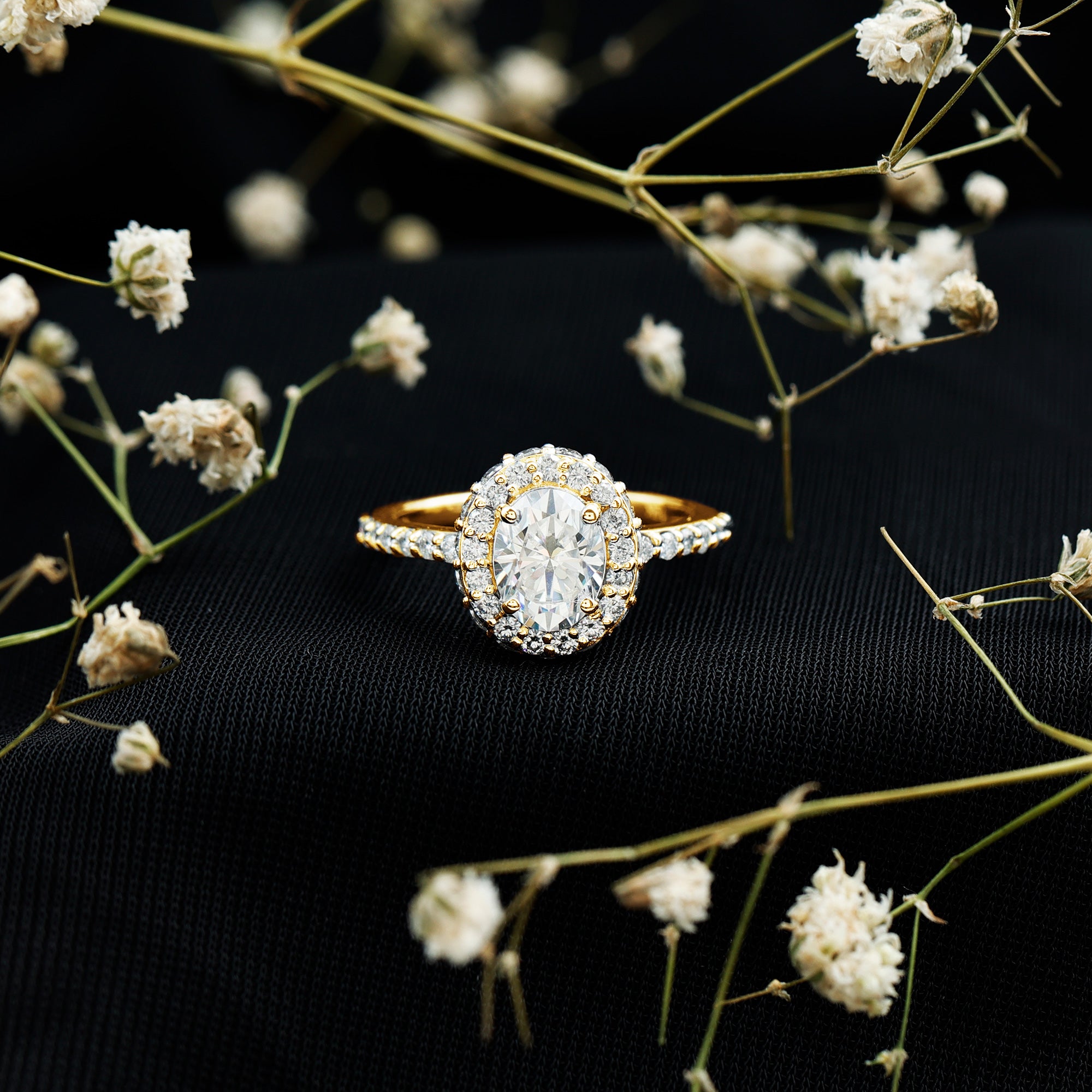 Brilliant Cut Moissanite Classic Engagement Ring with Halo D-VS1 - Rosec Jewels