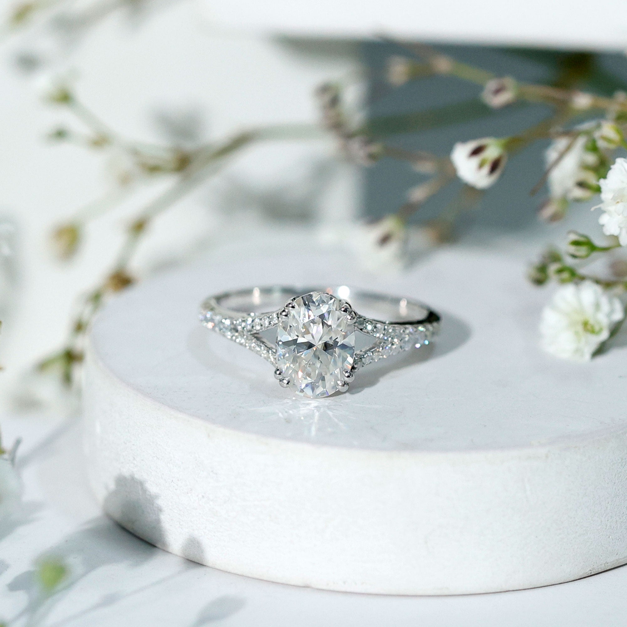 Certified Moissanite Oblong Engagement Ring with Split Shank D-VS1 - Rosec Jewels