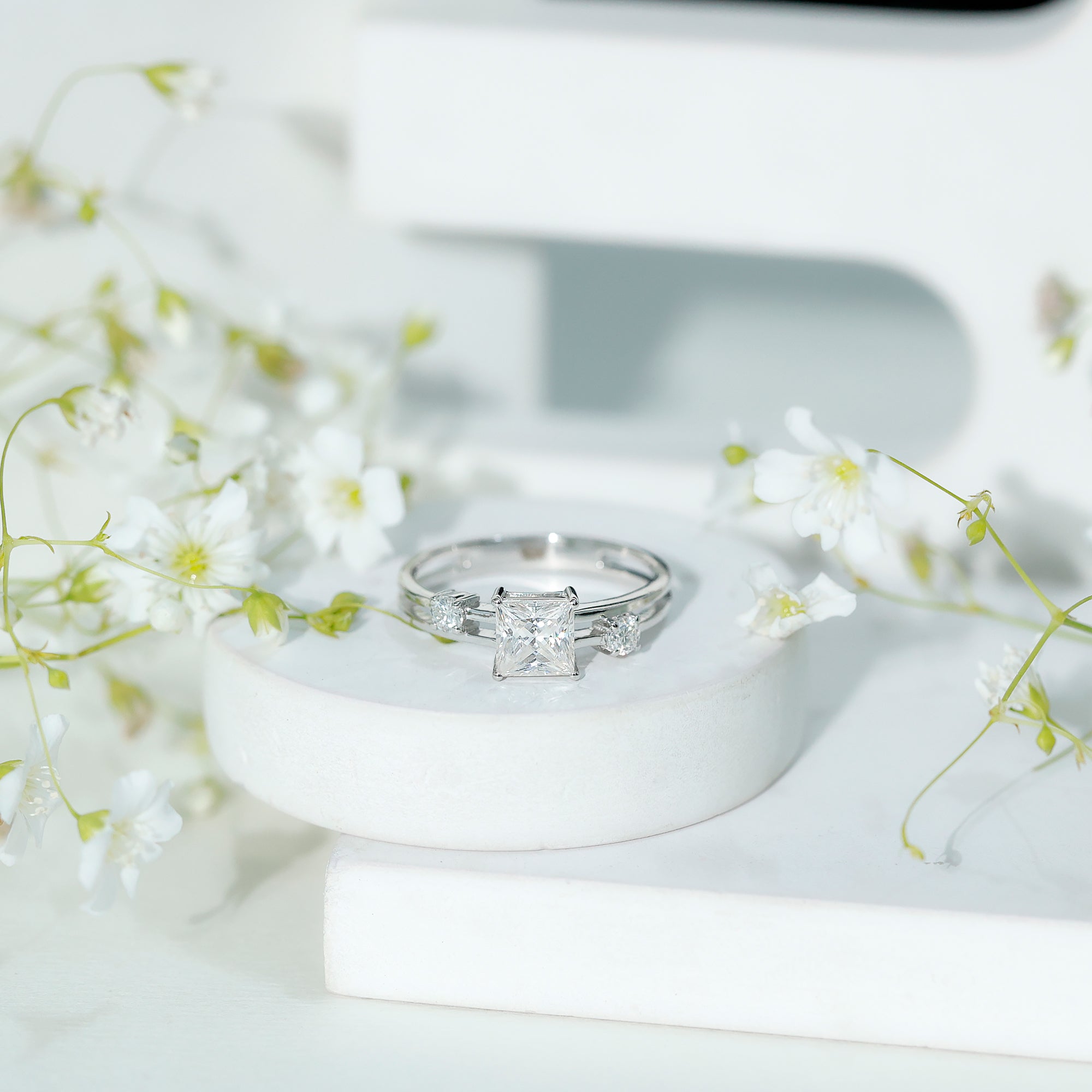 Princess Cut Moissanite Engagement Ring with Double Band D-VS1 - Rosec Jewels