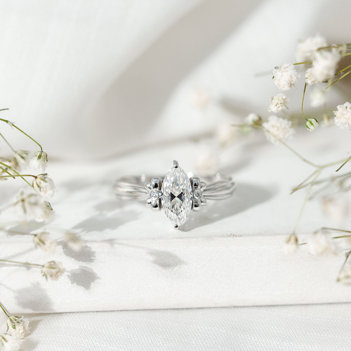 1 Carat Brilliant Cut Certified Moissanite Statement Ring D-VS1 - Rosec Jewels