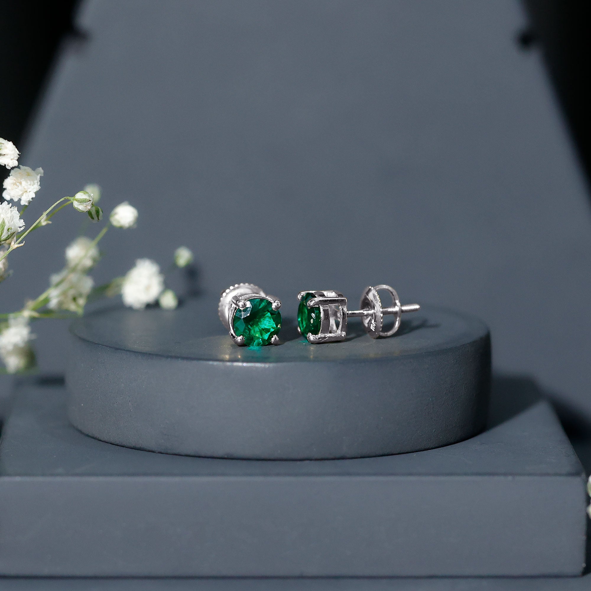 新品・未使用【GODSIZE】ROSE STUD w/emerald Round Shape Lab Grown Emerald Solitaire Stud Earrings – Rosec Jewels