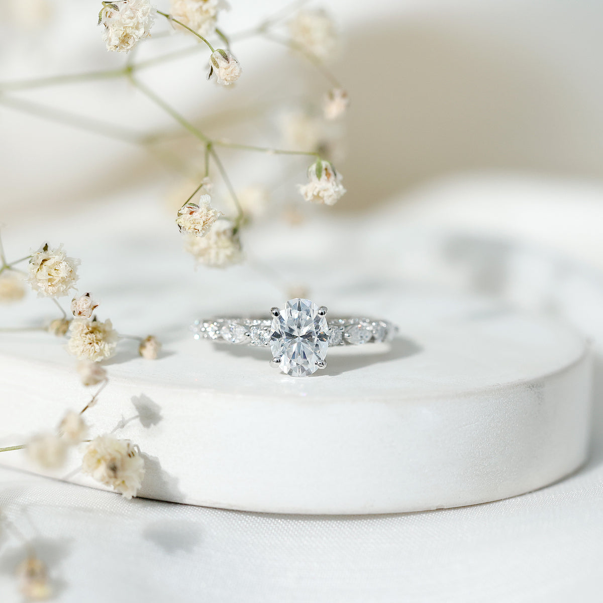 Oval Moissanite Solitaire Engagement Ring in Claw Setting D-VS1 - Rosec Jewels