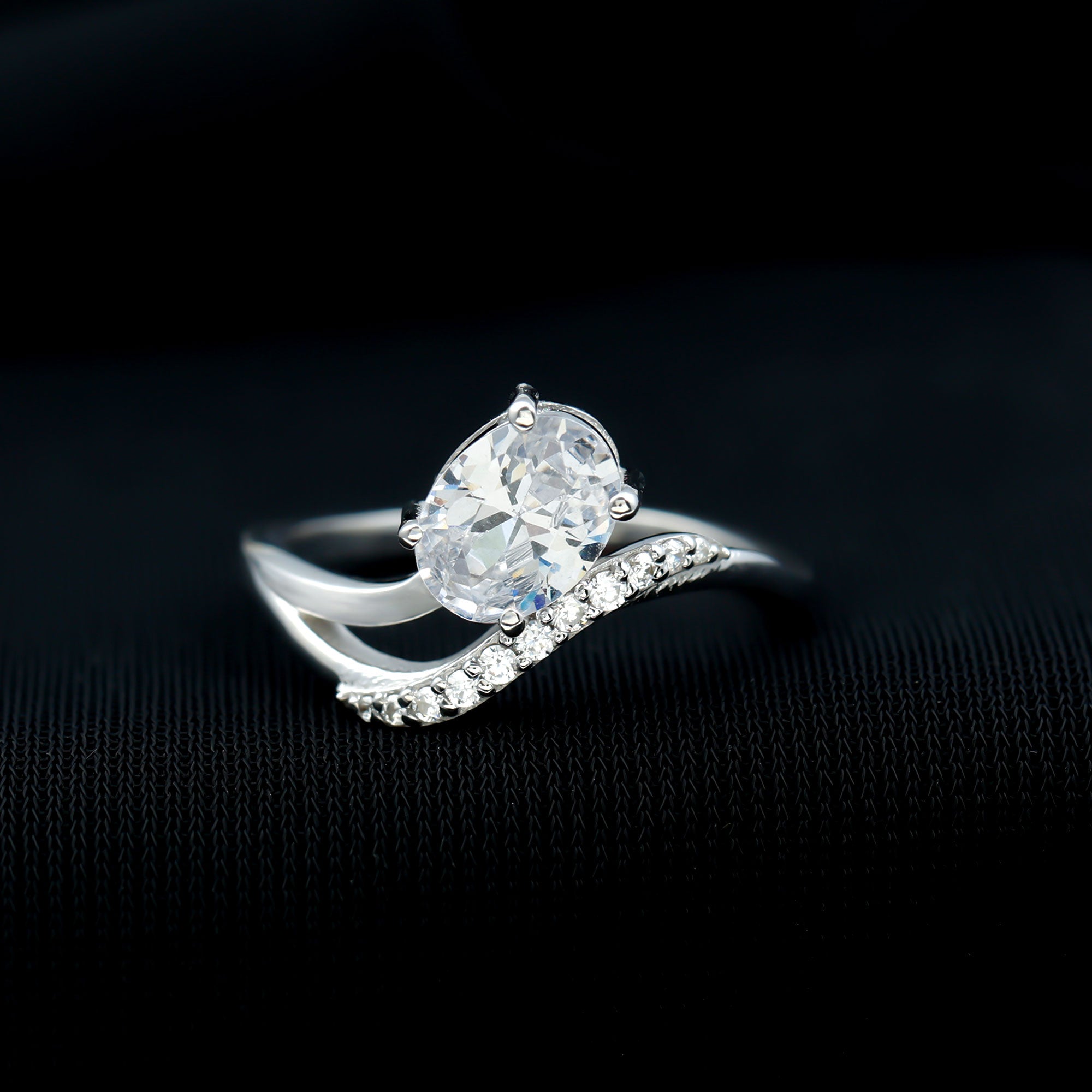 Certified Lab Grown Diamond 6X8 MM Oval Engagement Ring For Women Lab - ( EF-VS ) - Rosec Jewels