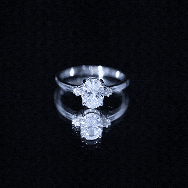 Certified 1 Carat Oval Lab Grown Diamond Engagement Ring for Women Lab - ( EF-VS ) - Rosec Jewels