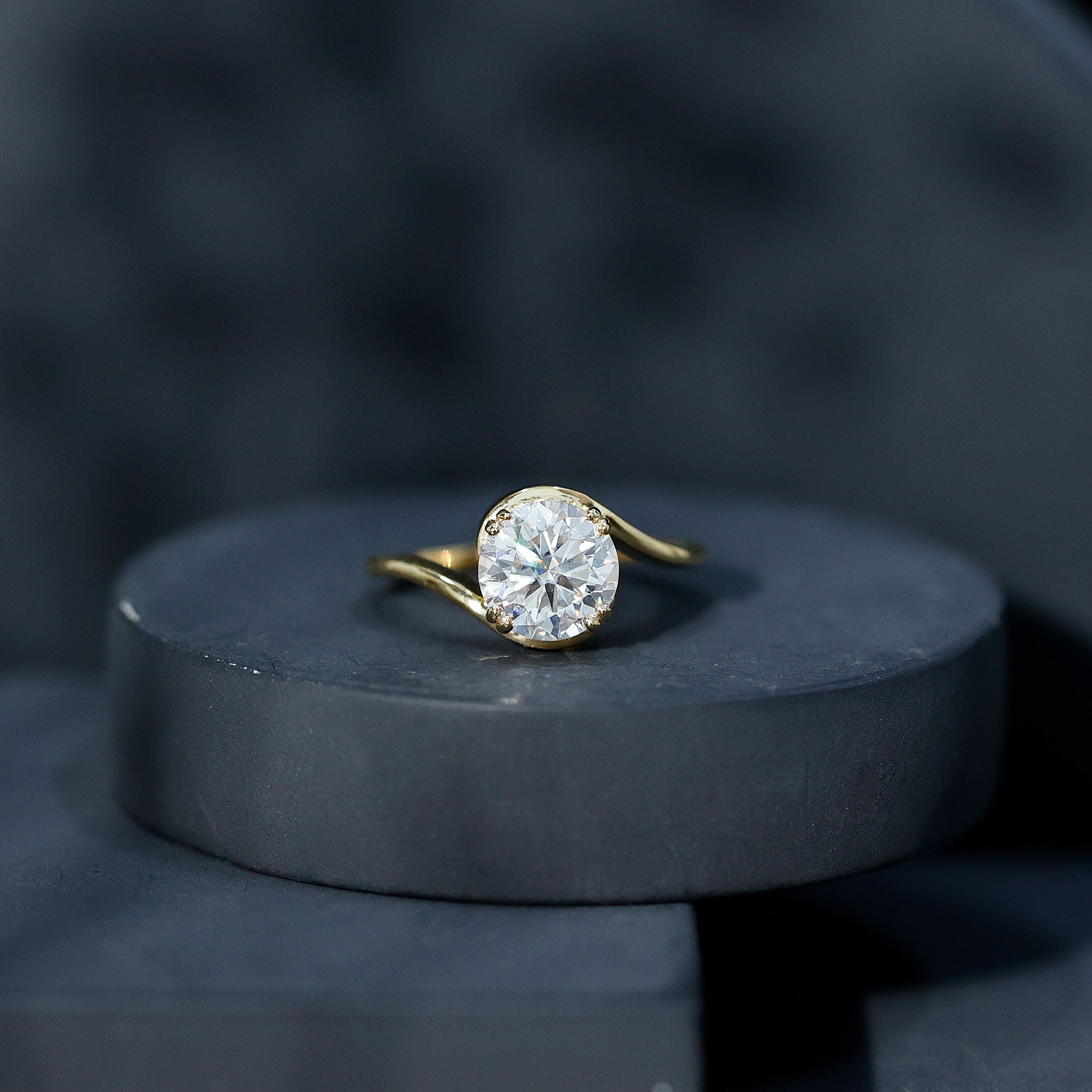 2 Carat Round Moissanite Bypass Engagement Ring D-VS1 - Rosec Jewels