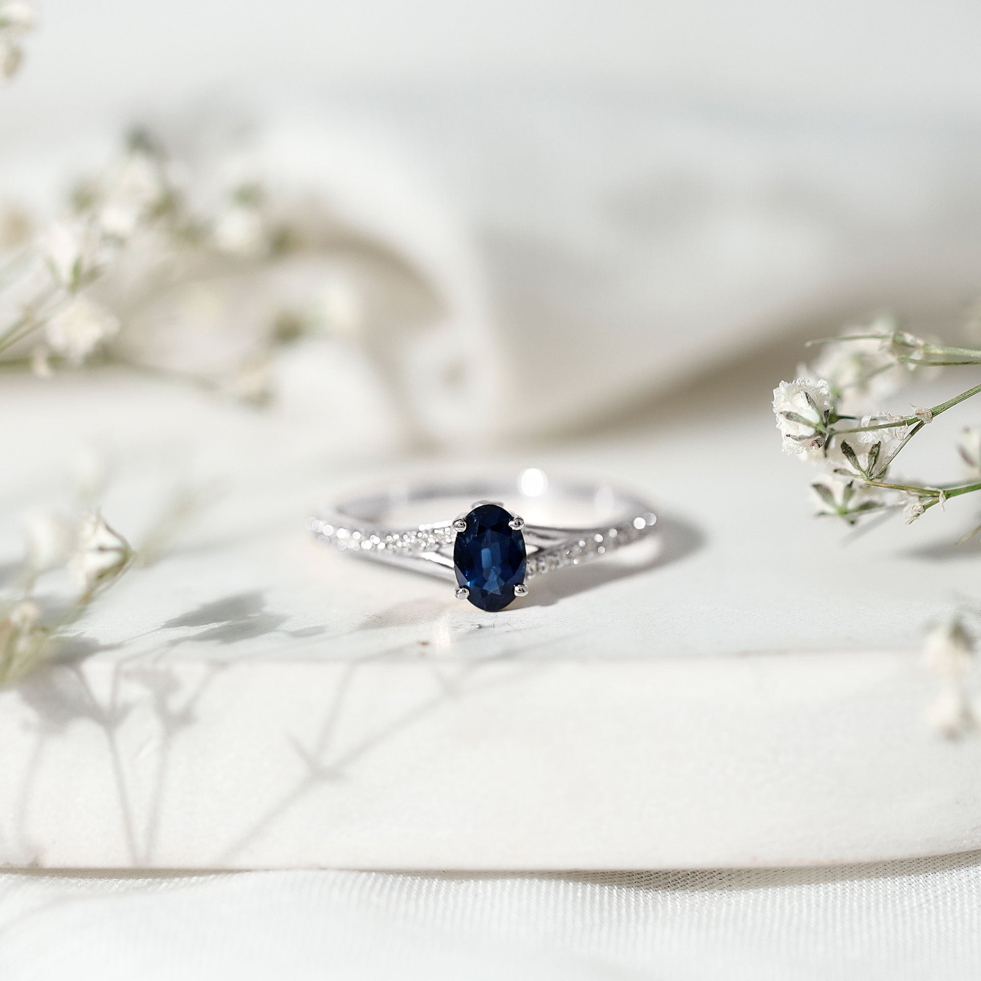 Rosec Jewels-Natural 0.6 Carat Blue Sapphire Minimal Engagement Ring with Diamond Split Shank
