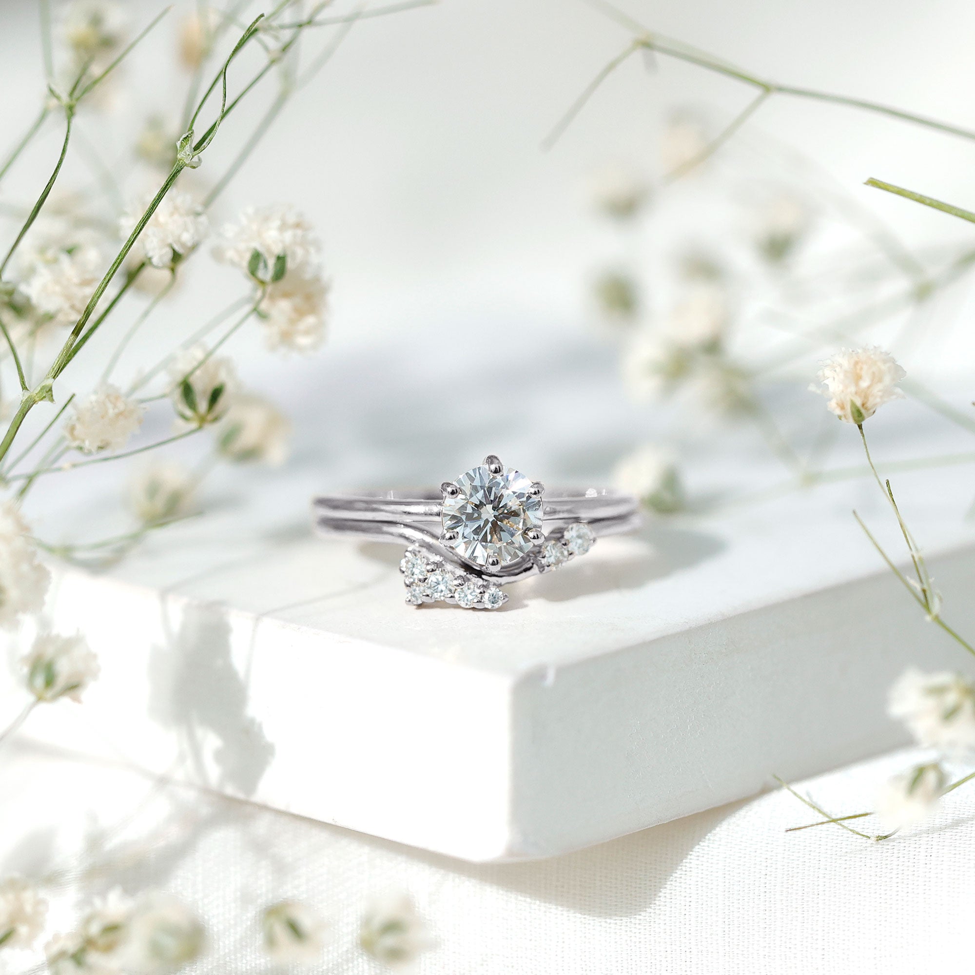 Rosec Jewels-Solitaire Moissanite Wedding Ring Set for Her