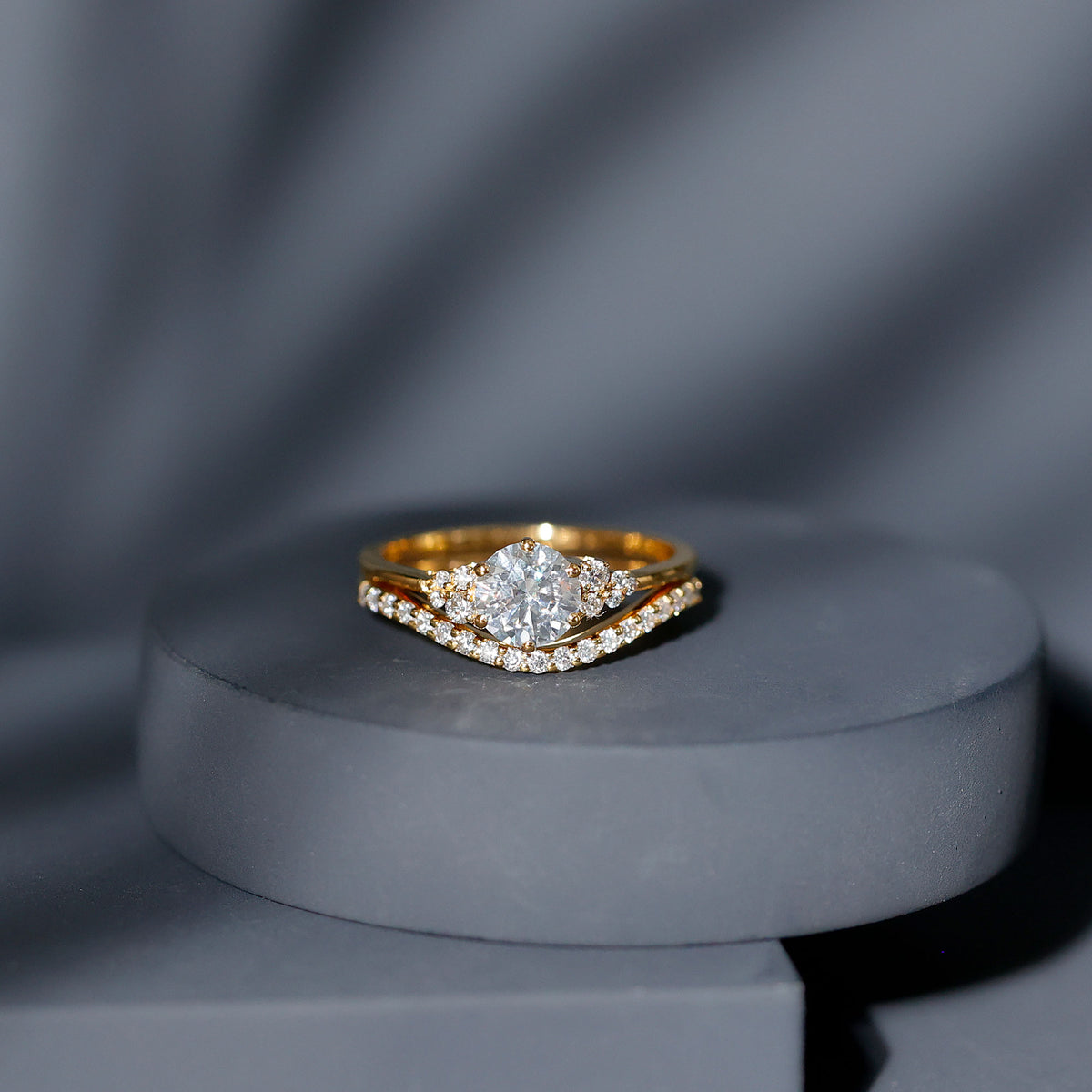 IGI Graded Lab Grown 1 Carat Diamond Engagement Ring with Wedding Band Lab - ( E-VS1 ) - Rosec Jewels