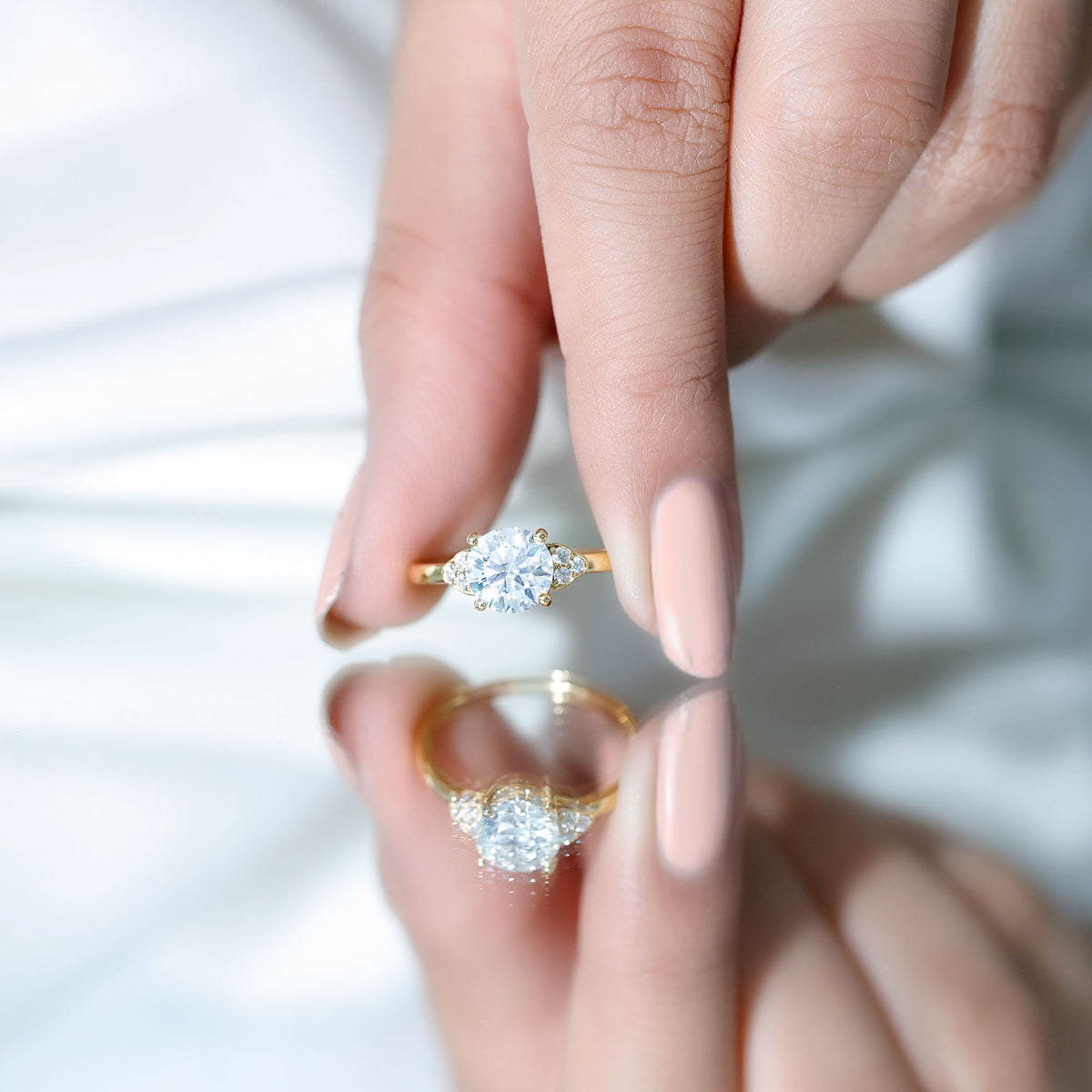 IGI Certified 2 Carat Lab Grown Diamond Round Engagement Ring for Her Lab - ( E-VS1 ) - Rosec Jewels