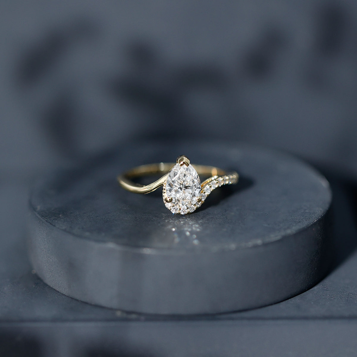 1 Carat Pear Shaped Lab Grown Diamond Bypass Engagement Ring IGI Graded Lab - ( E-VS1 ) - Rosec Jewels
