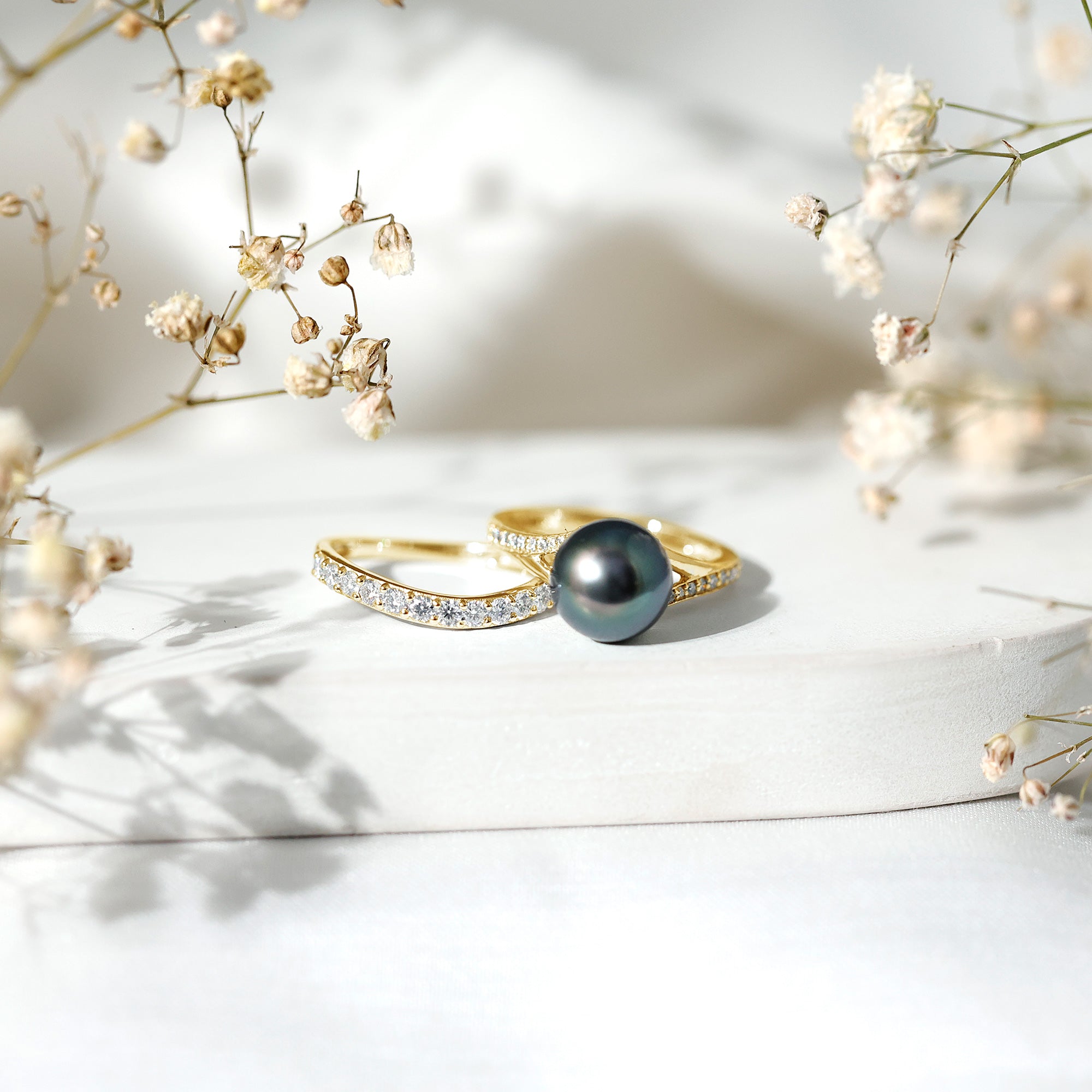 Rosec Jewels-Designer Tahitian Black Pearl Wedding Ring Set with Moissanite