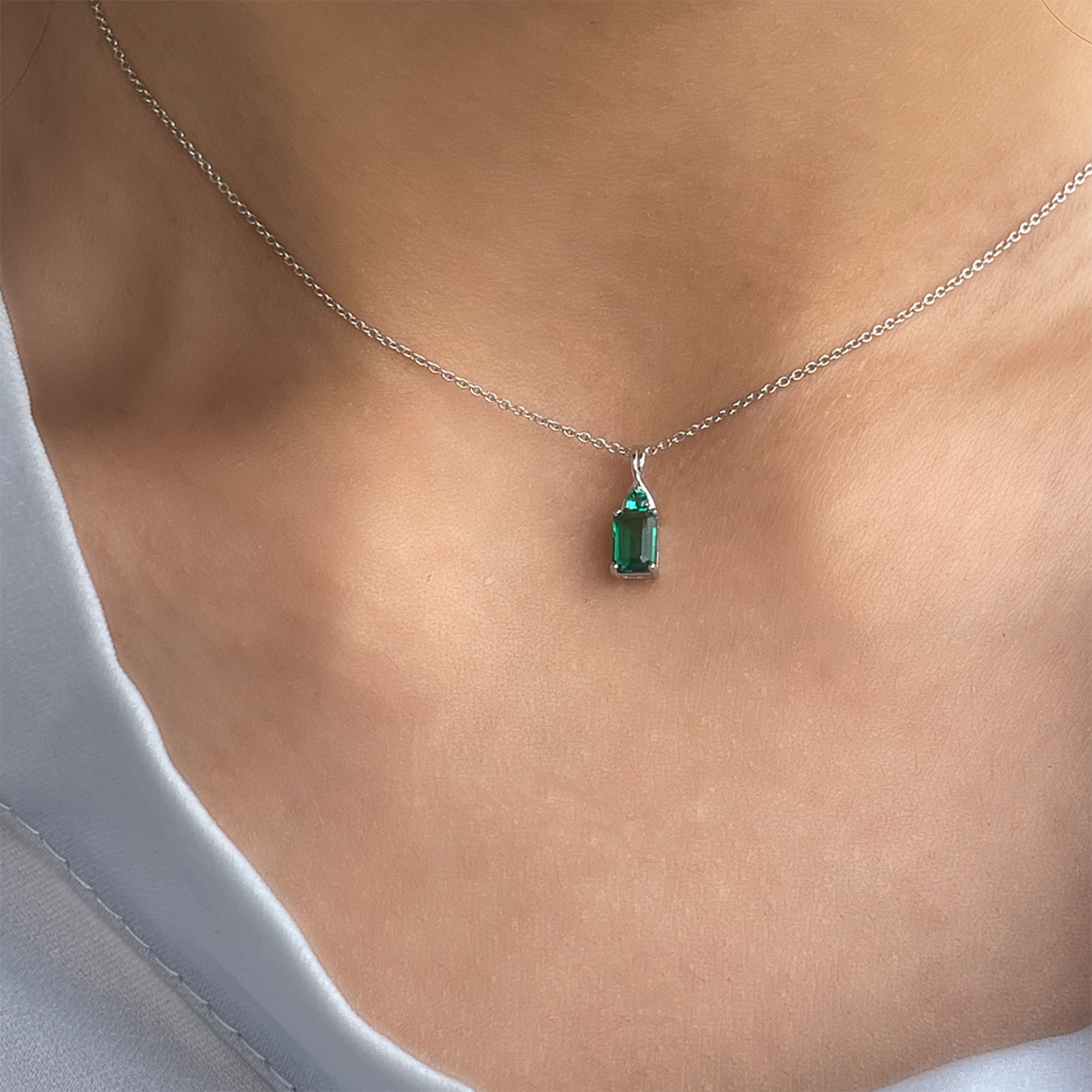 Minimal Created Emerald Pendant Necklace Lab Created Emerald - ( AAAA ) - Quality - Rosec Jewels