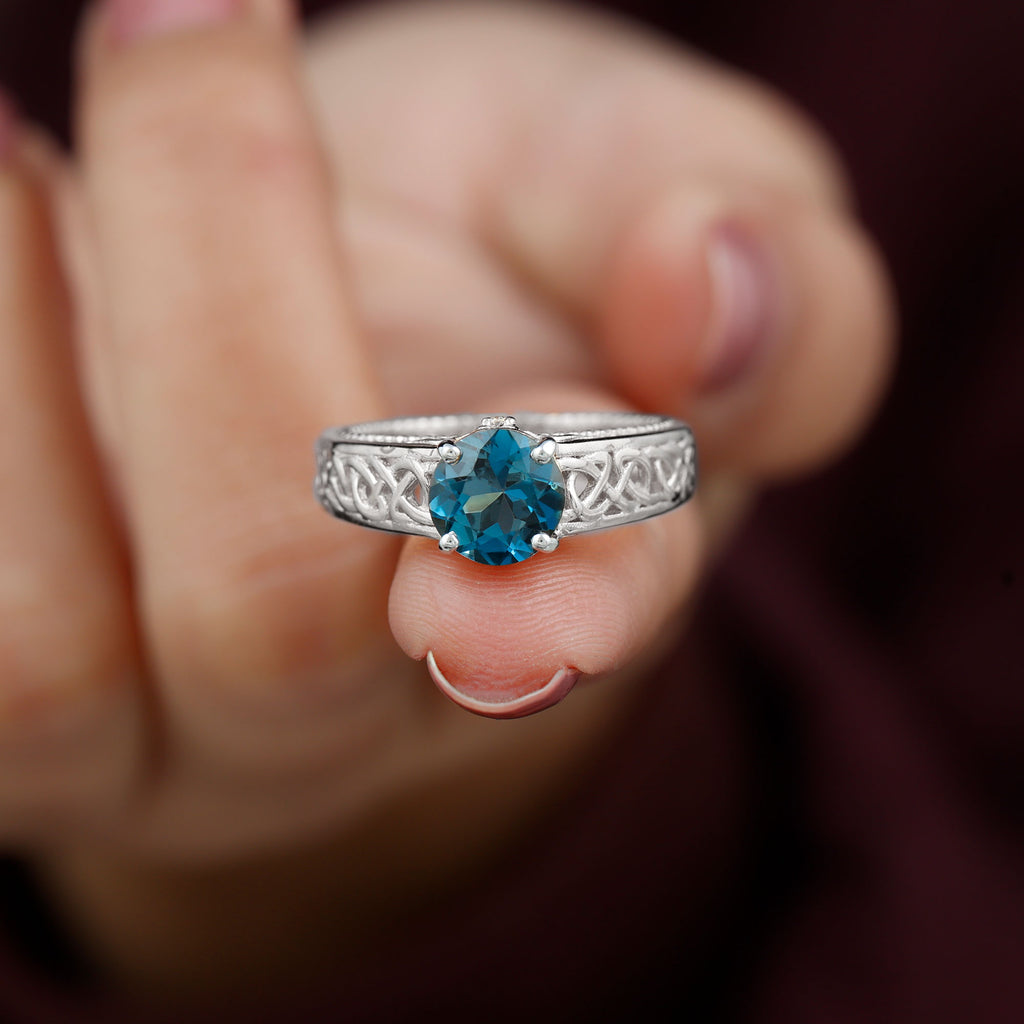 1.50 CT London Blue Topaz Celtic Solitaire Band with Diamond London Blue Topaz - ( AAA ) - Quality - Rosec Jewels